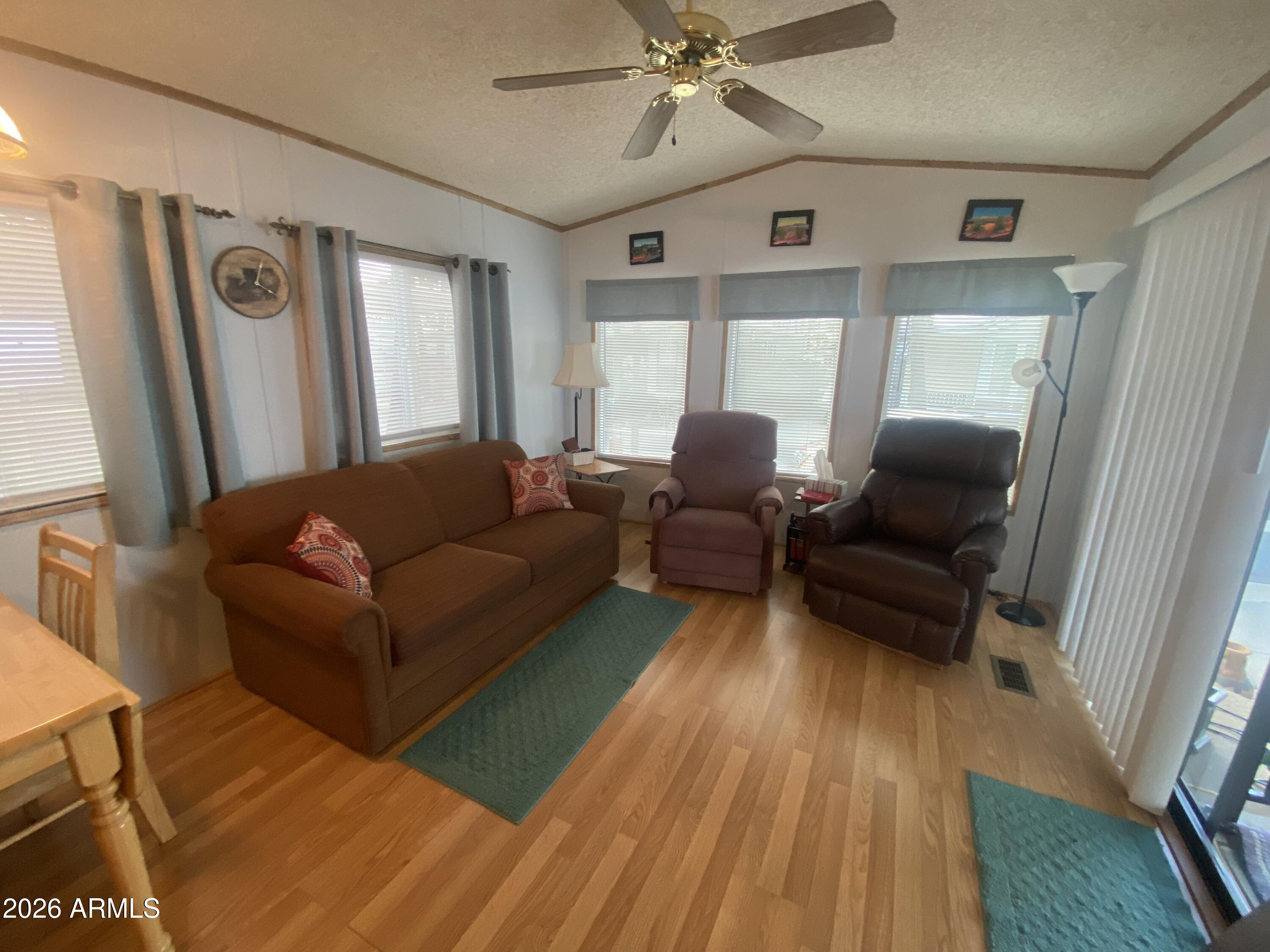 1127 S SHAWNEE Drive