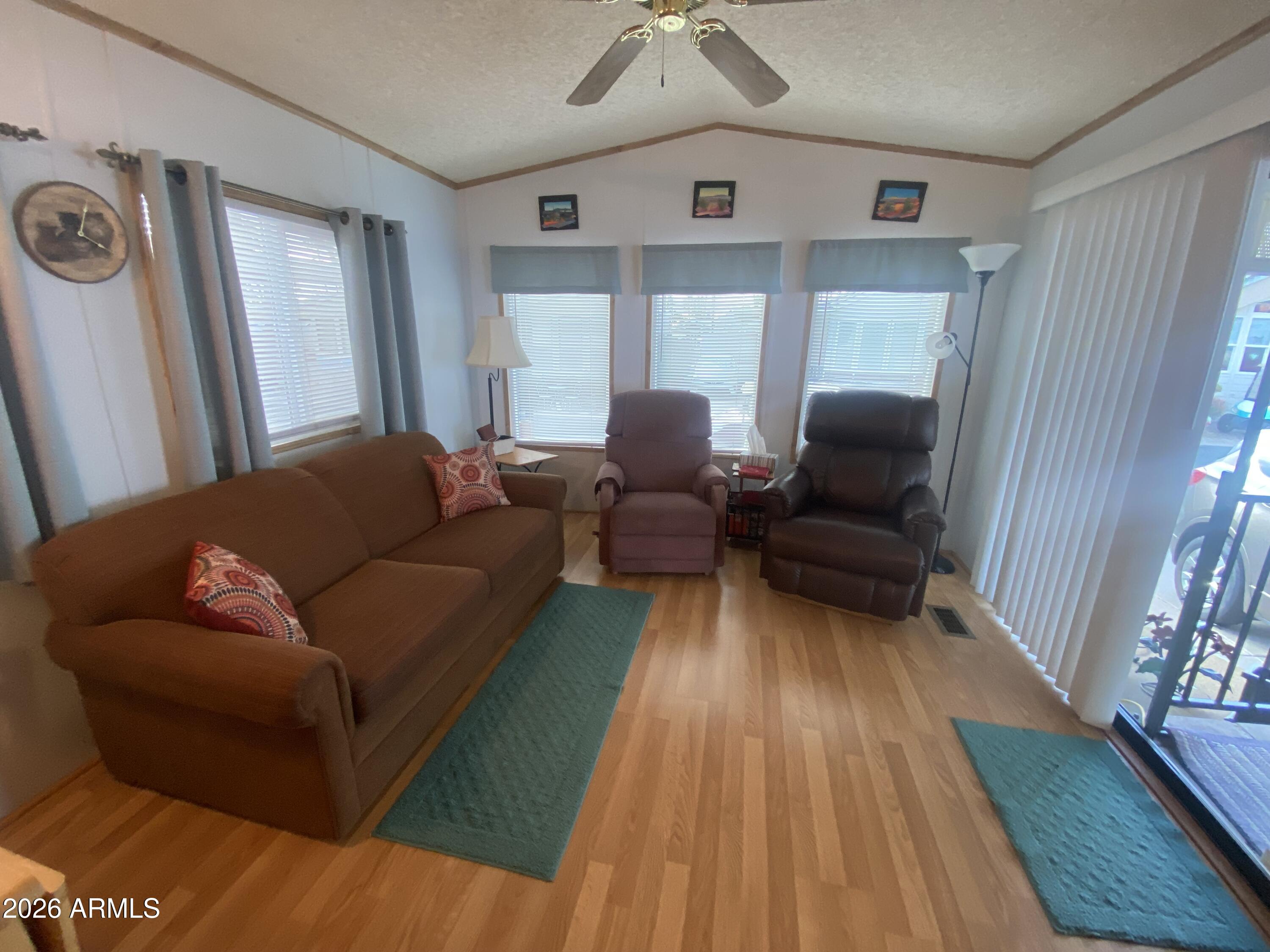 1127 S SHAWNEE Drive