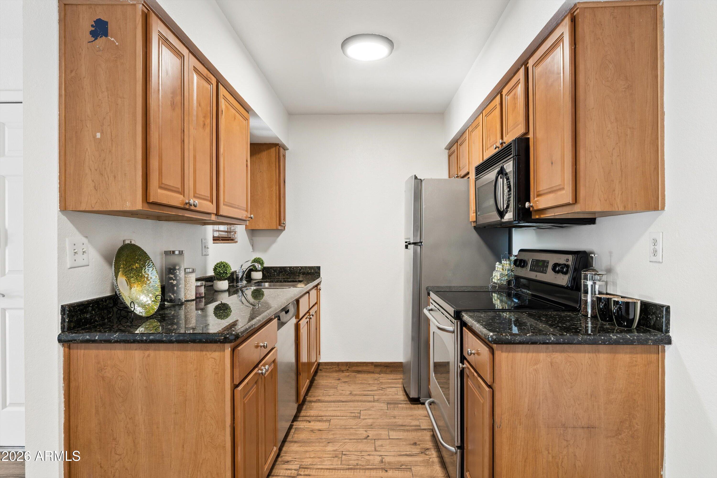 5877 N GRANITE REEF Road 1124