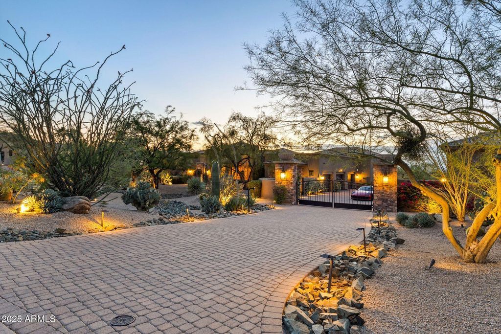 Photo of 10092 E Troon North Drive, Scottsdale, AZ 85262 (MLS # 6862980)