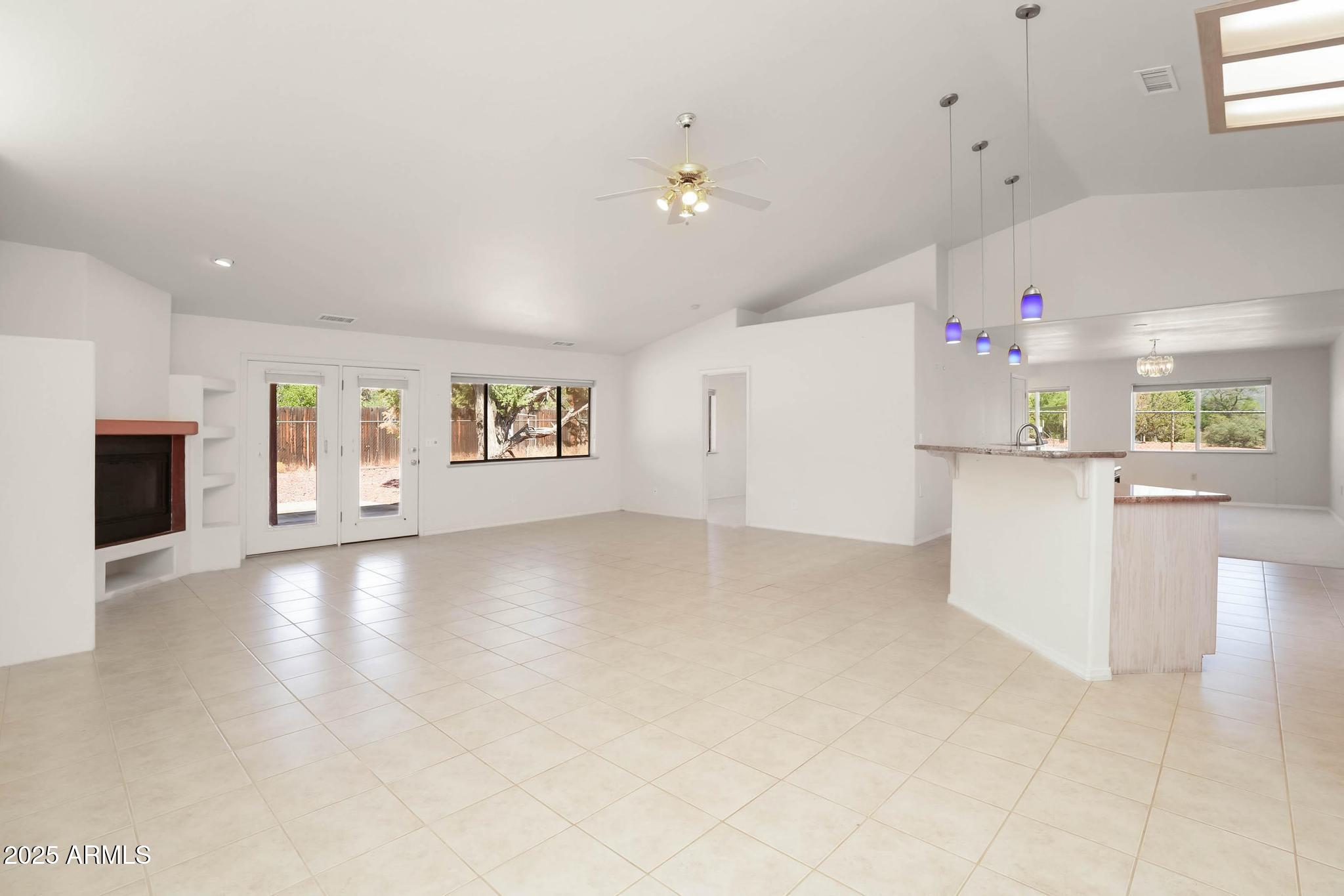 285 MISSION Road
