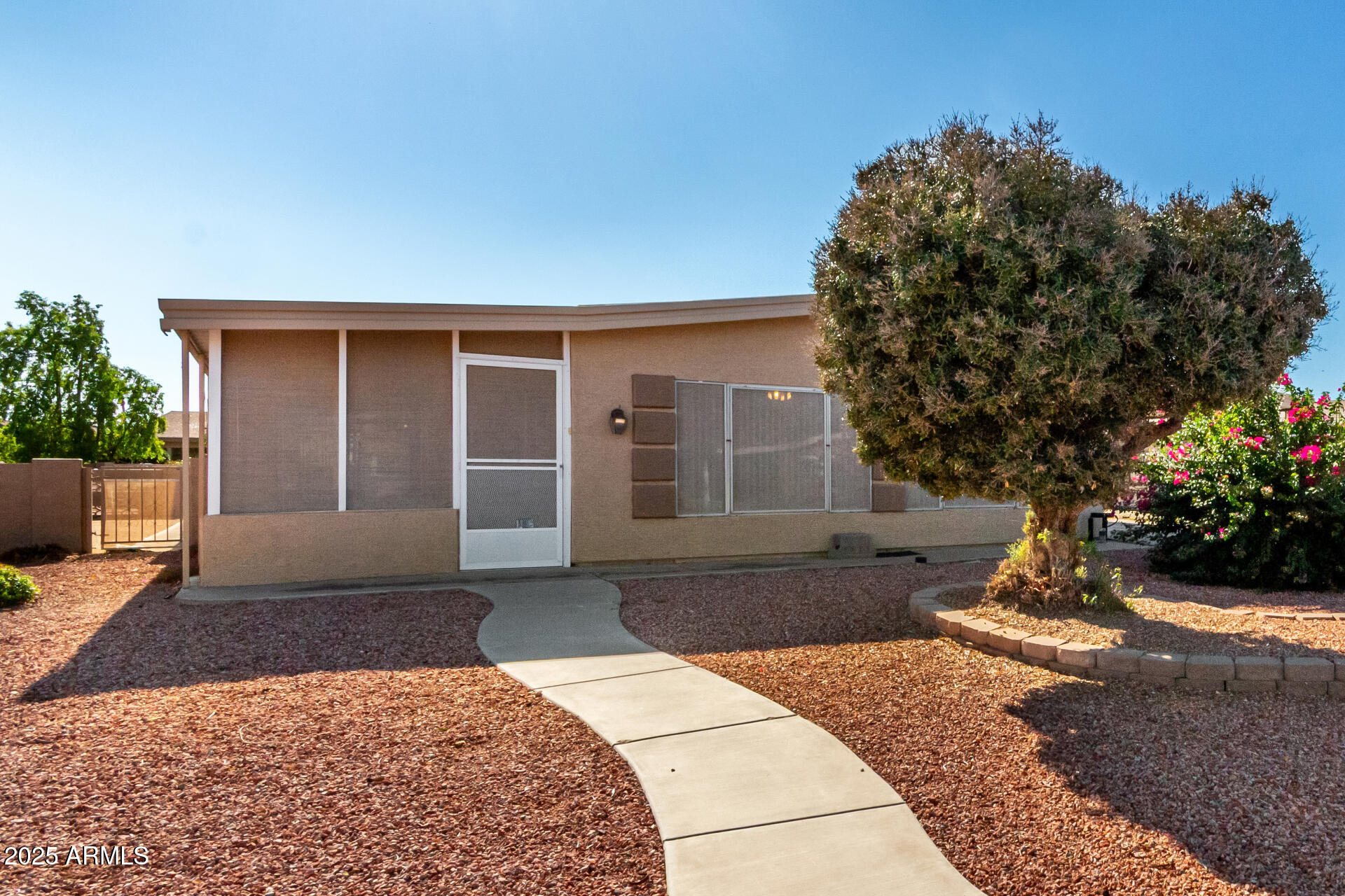 8948 E SUN LAKES Boulevard S