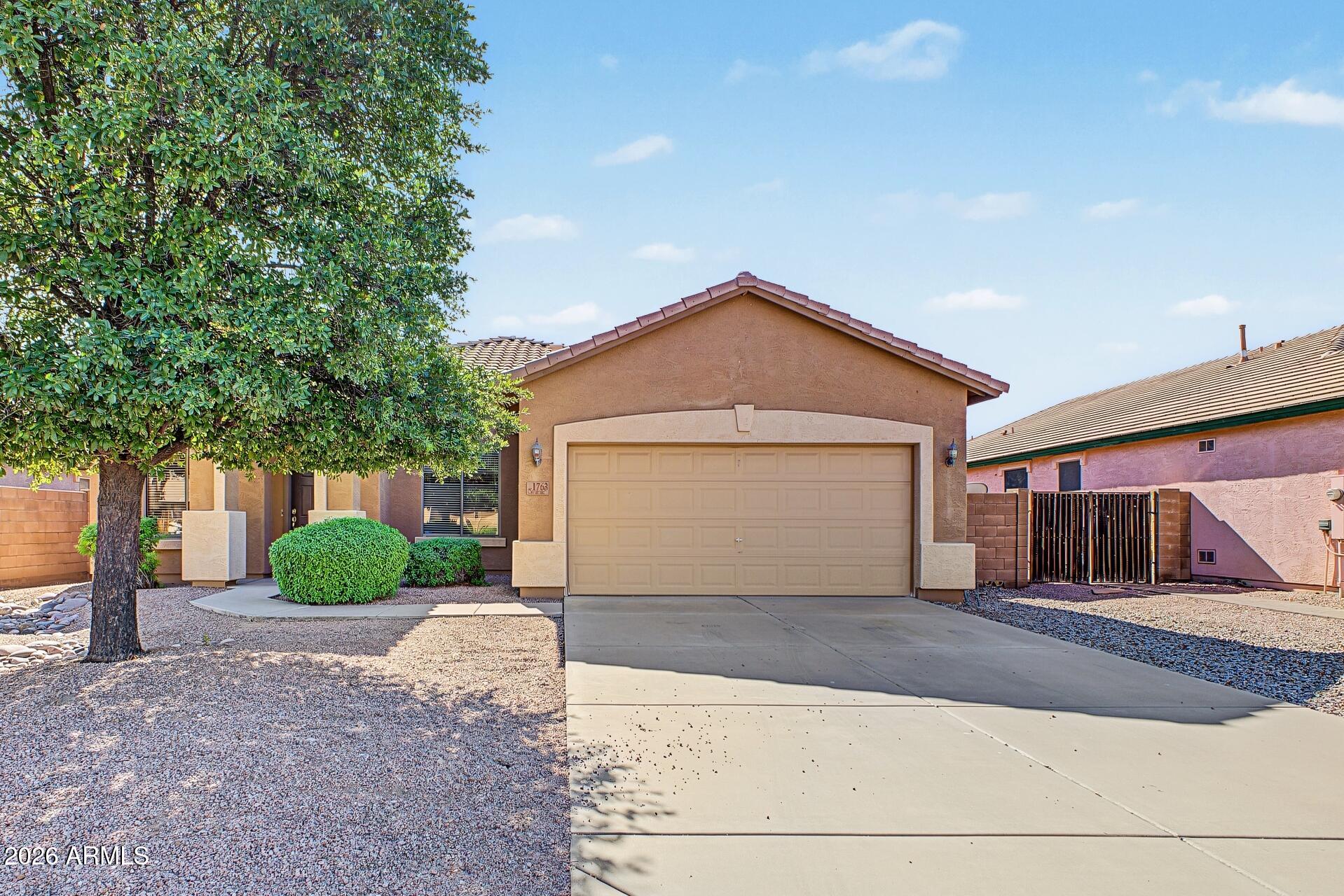 1763 E WILDHORSE Place