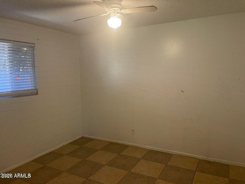 2633 W BELMONT Avenue Apt 2