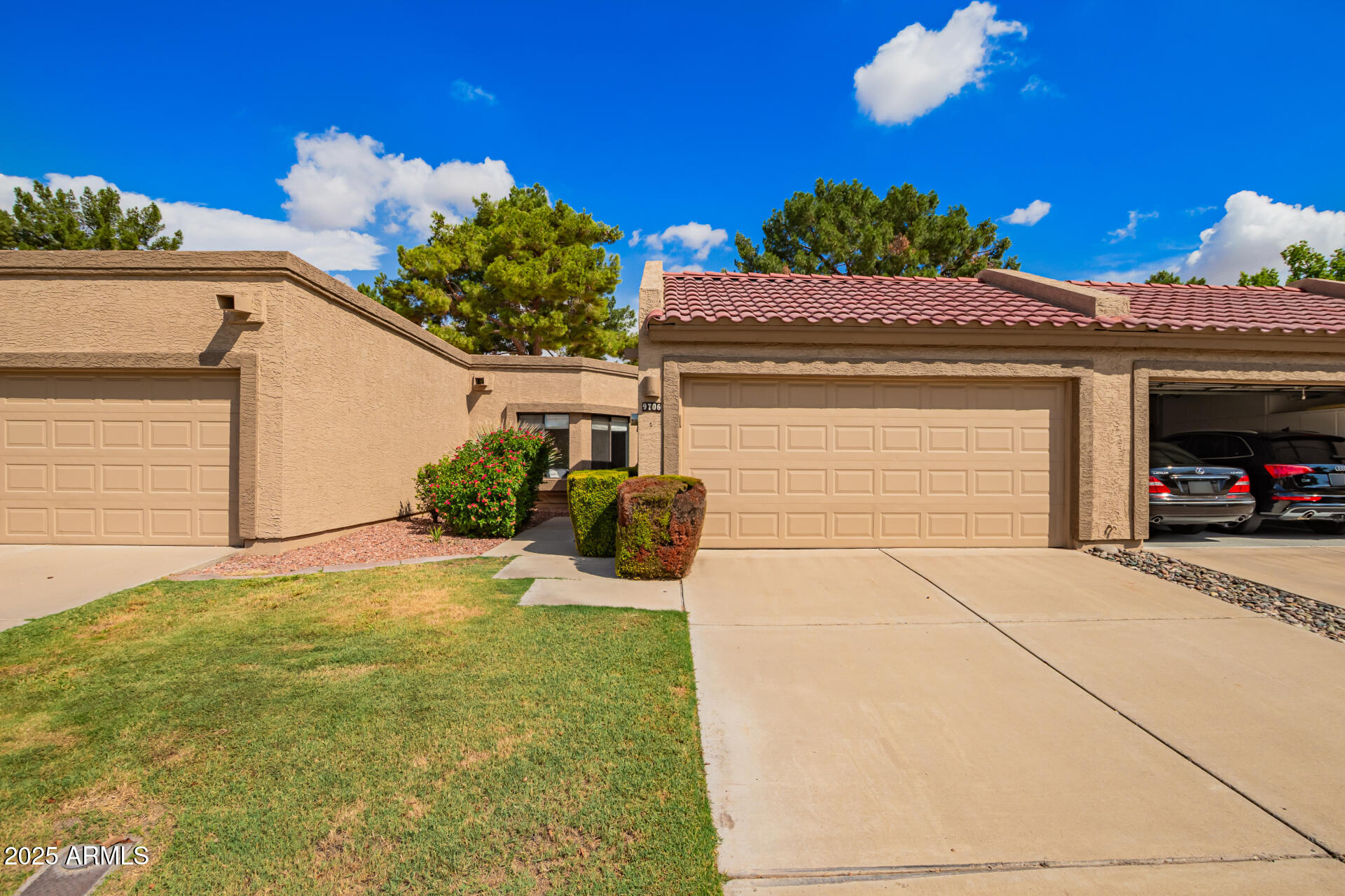 9706 W RIMROCK Drive