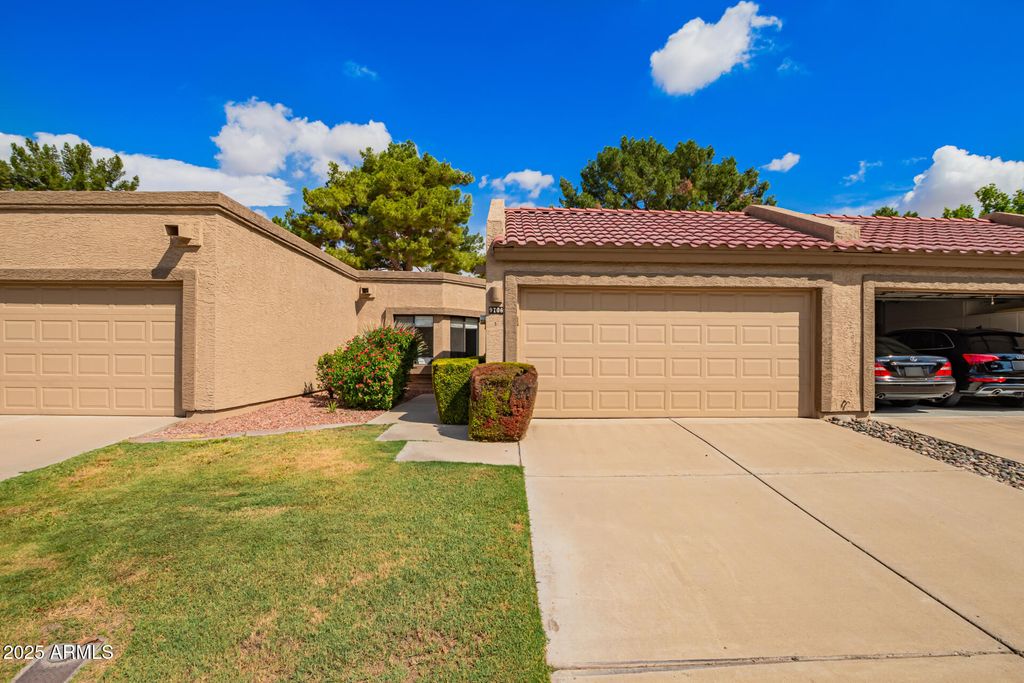 Photo of 9706 W Rimrock Drive, Peoria, AZ 85382 (MLS # 6916149)