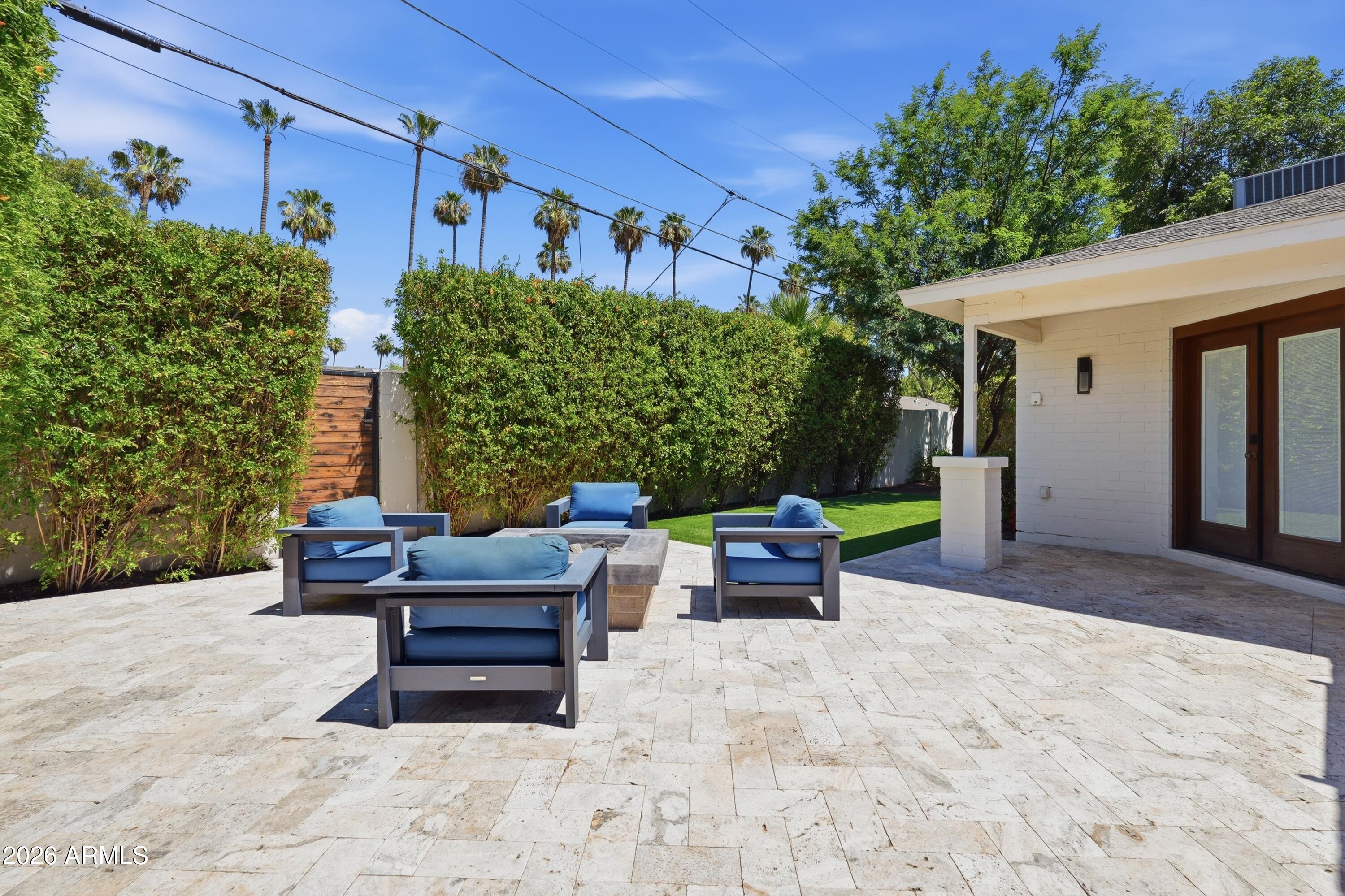 PALMS PARKWAY 1 - Residential