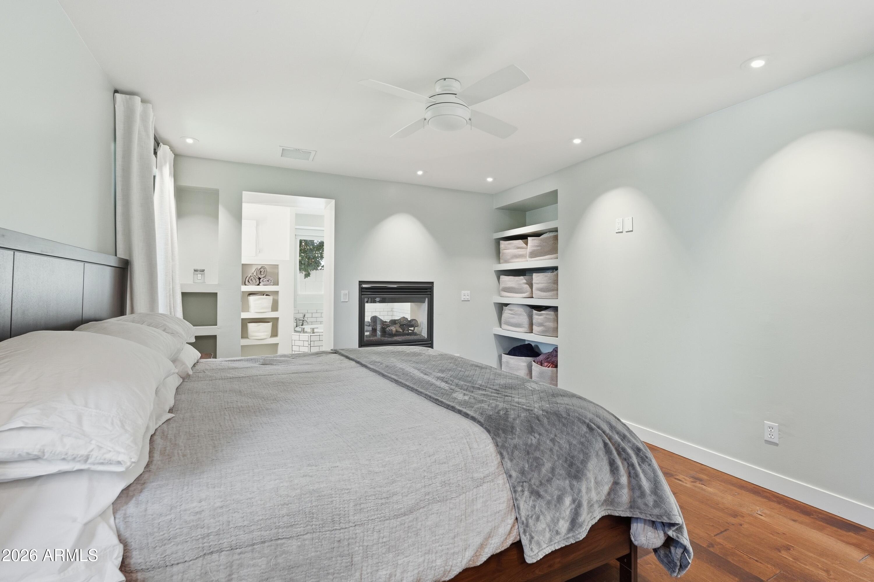 PALMS PARKWAY 1 - Residential