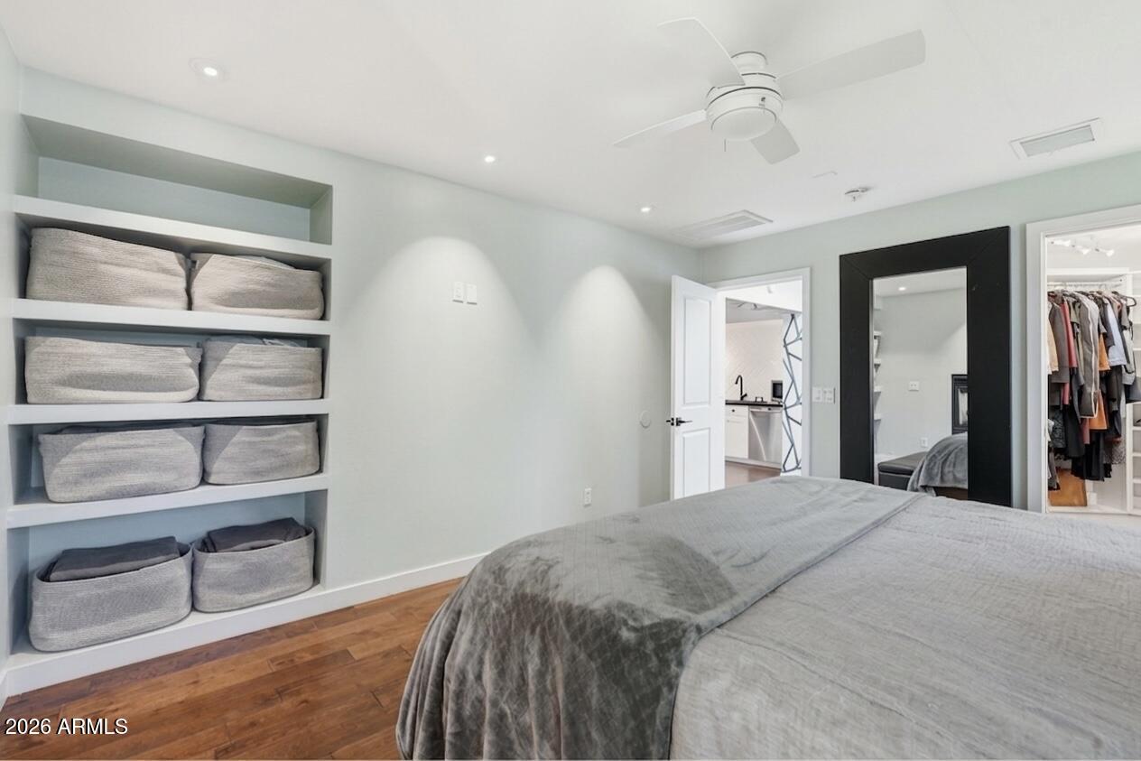 PALMS PARKWAY 1 - Residential