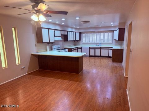 10838 N 12TH Street Phoenix AZ 85020