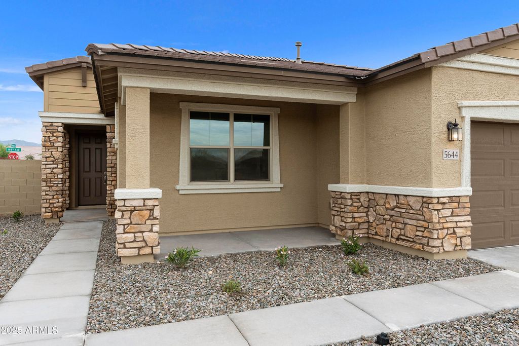 Photo of 5644 N 188th Lane, Litchfield Park, AZ 85340 (MLS # 6915607)