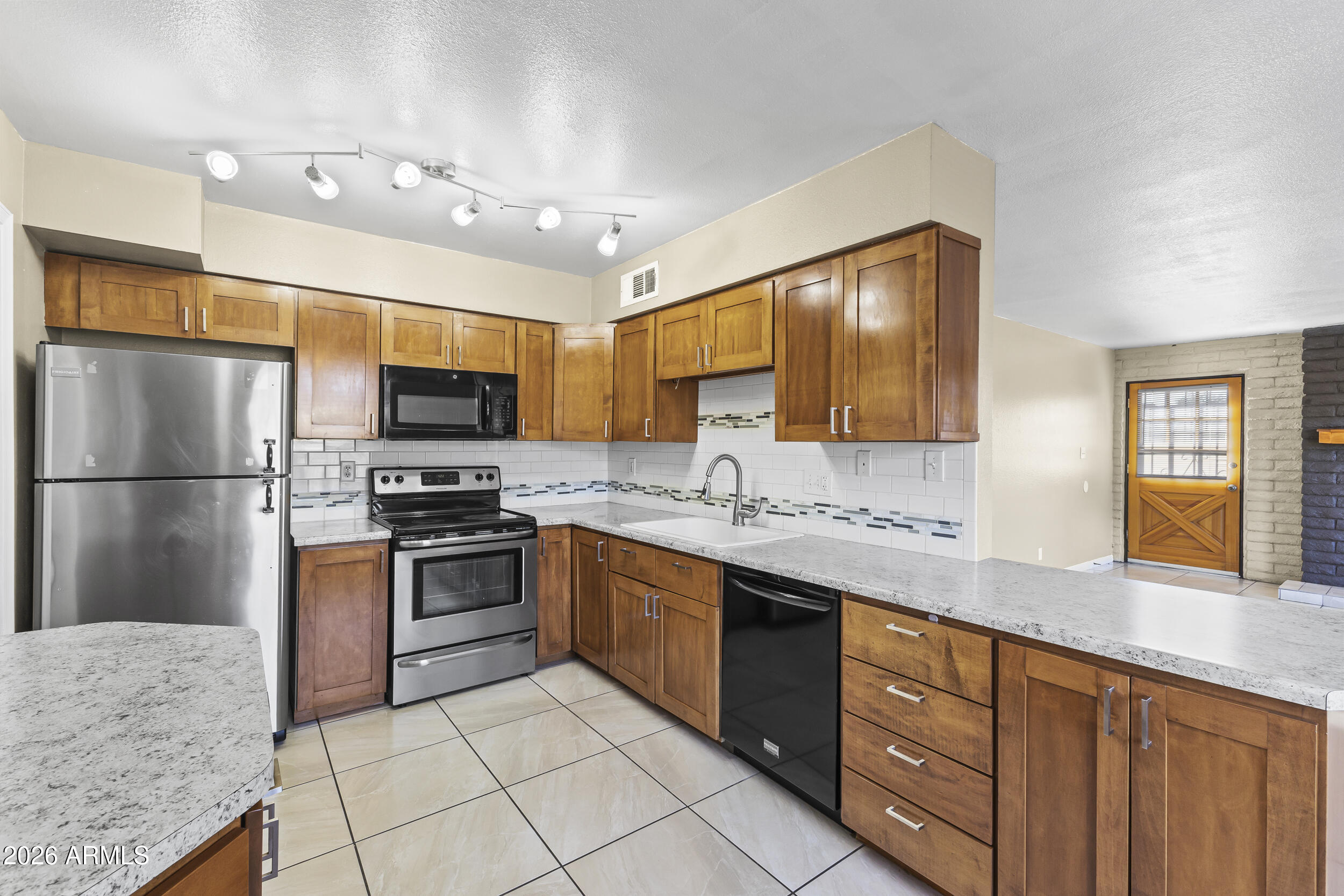 2015 E SOUTHERN Avenue 22