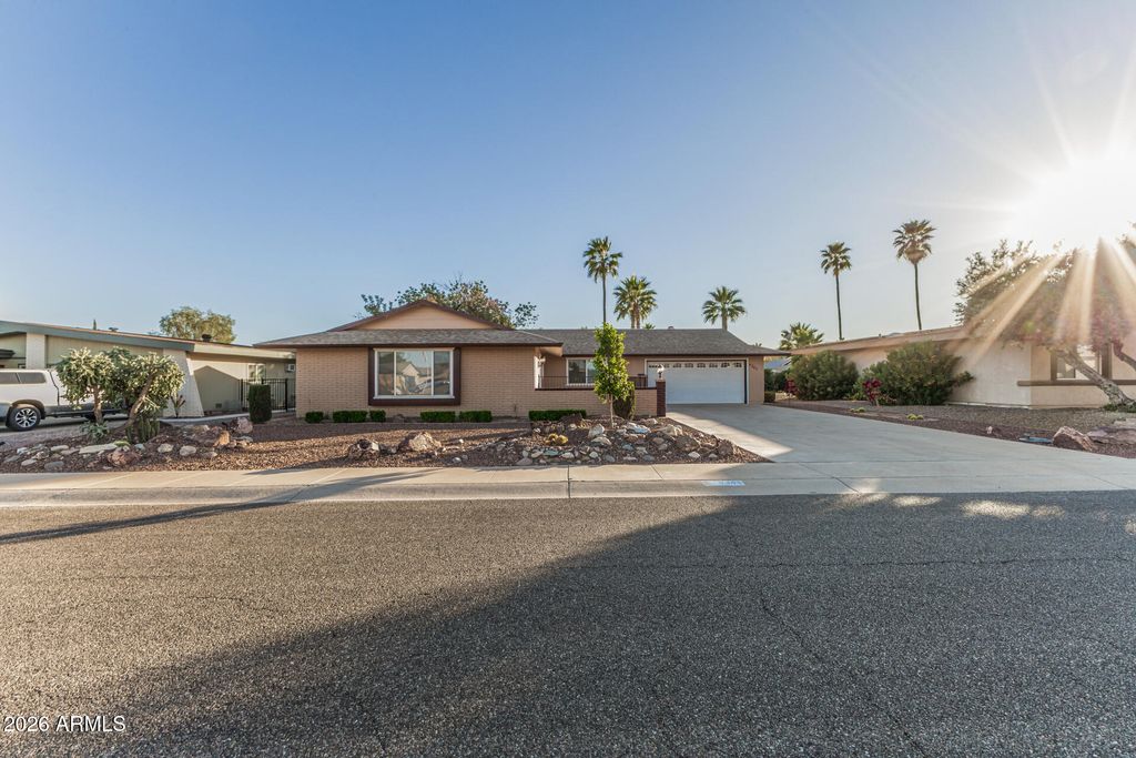Photo of 9341 W Briarwood Circle N, Sun City, AZ 85351 (MLS # 6999980)