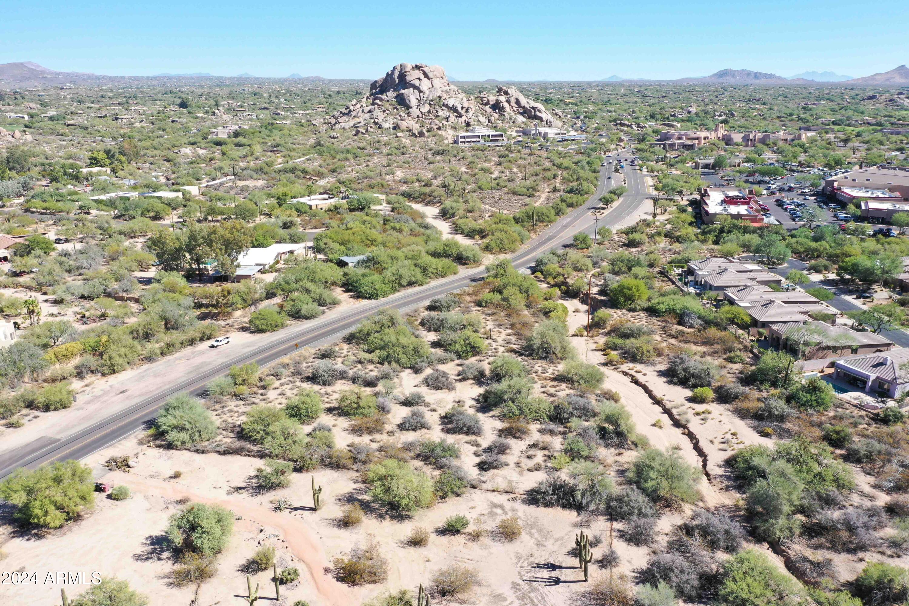 6839 E CAREFREE Highway -