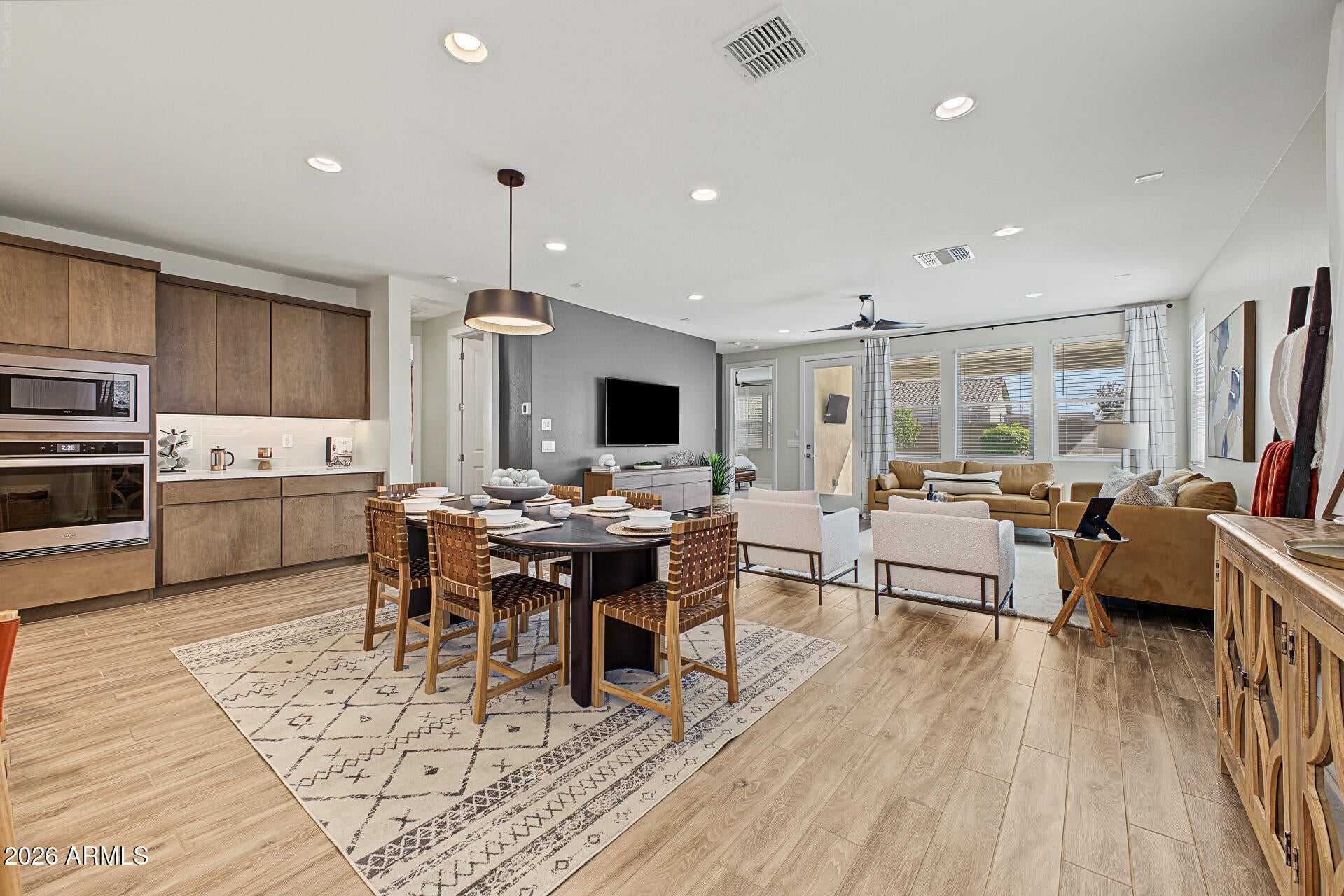 21387 E MACAW Drive