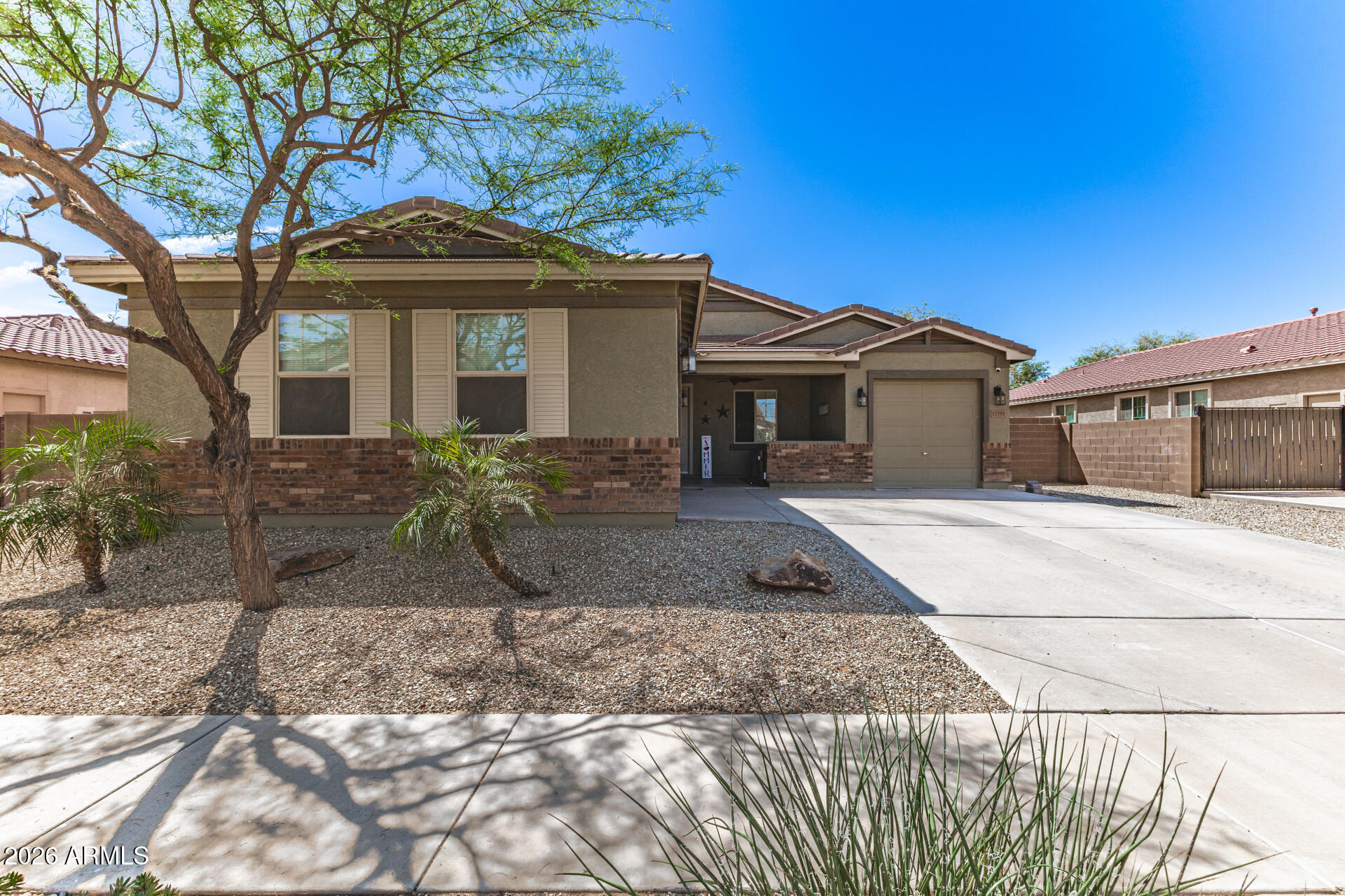 17193 W GAMBIT Trail