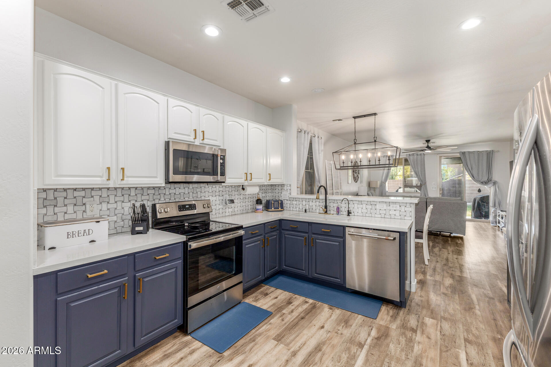 17193 W GAMBIT Trail