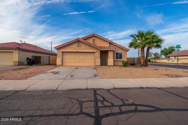 11844 W EDGEMONT AVE, AVONDALE, AZ 85392 - Image cc58b8e569ba9be16a6fbafda2042709/424425143