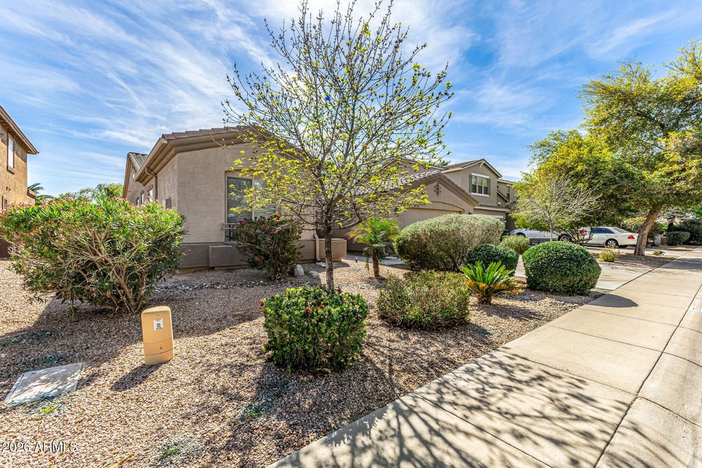 Photo of 279 W Blue Lagoon Drive, Casa Grande, AZ 85122 (MLS # 6990007)