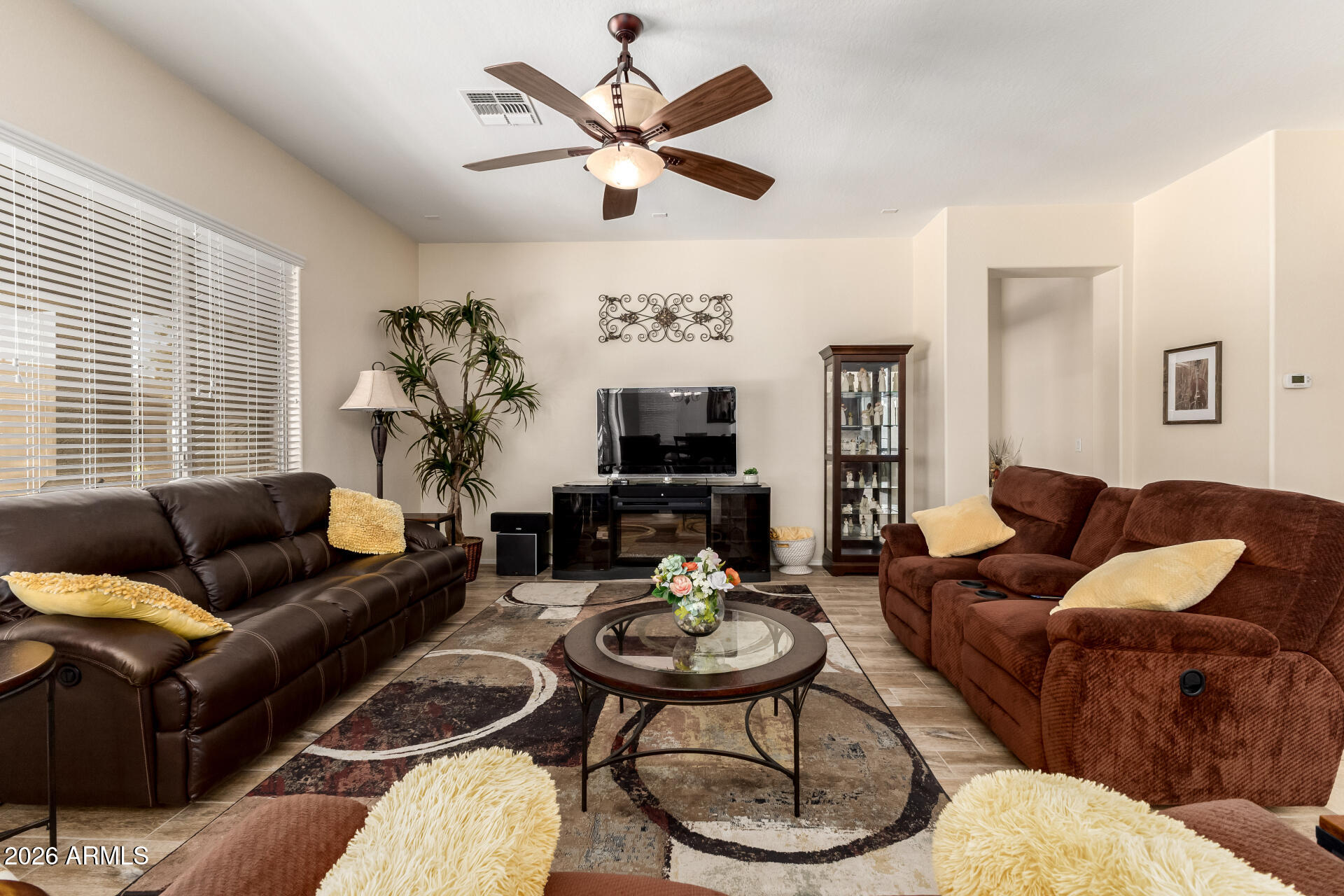 279 W BLUE LAGOON Drive