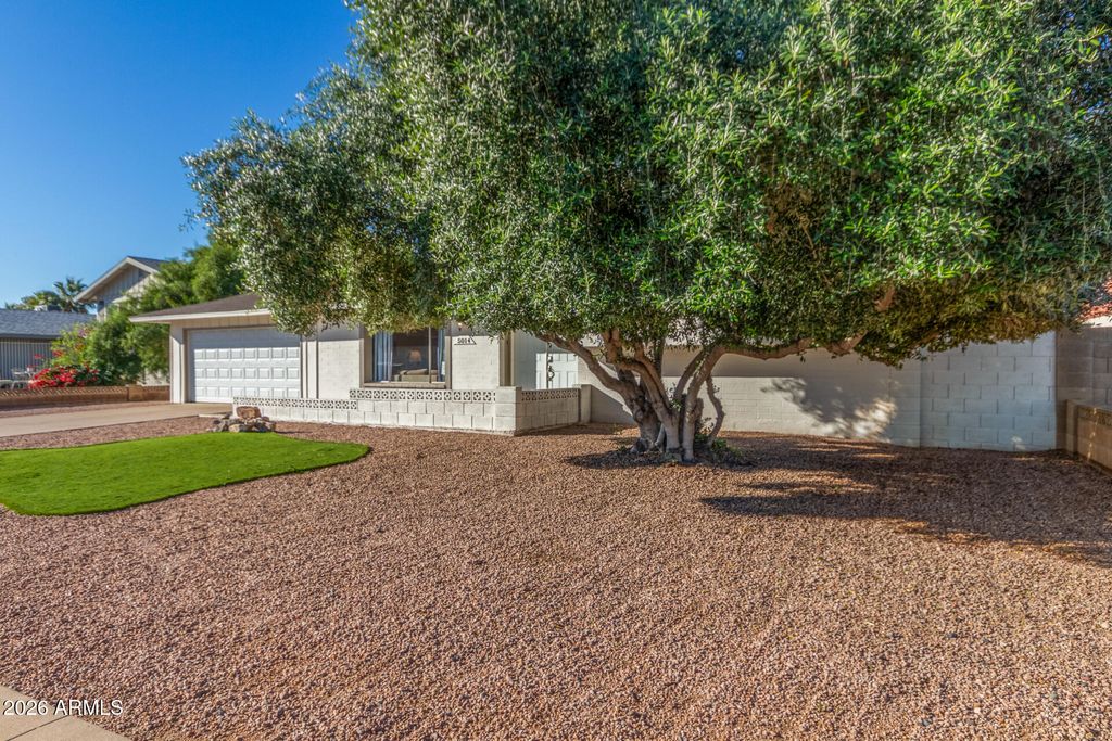Photo of 5014 S Elm Street, Tempe, AZ 85282 (MLS # 7003413)