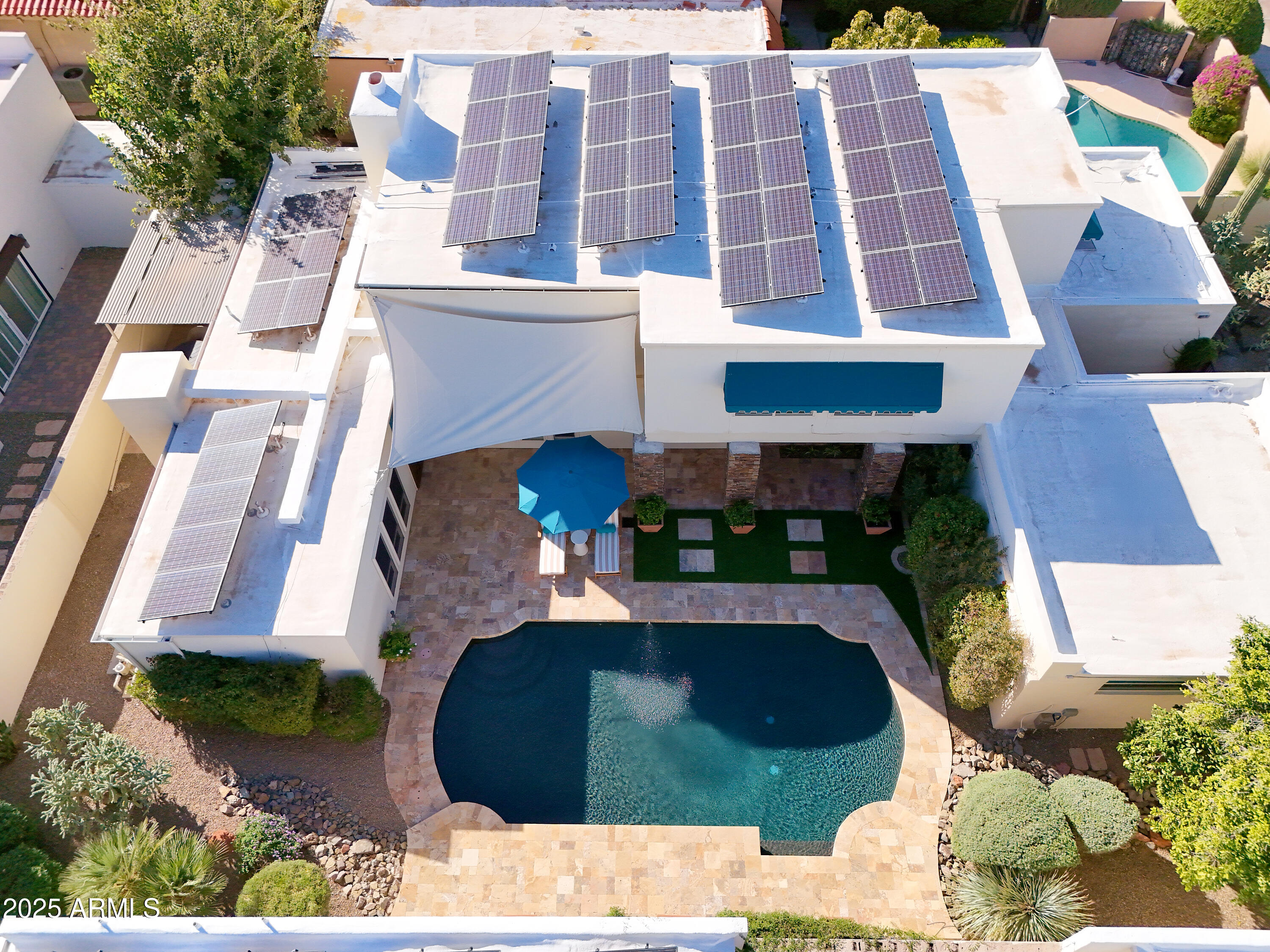 8637 E VIA DE LA ESCUELA --