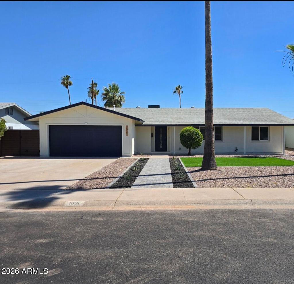 Photo of 1031 E Lilac Drive, Tempe, AZ 85288 (MLS # 7026775)
