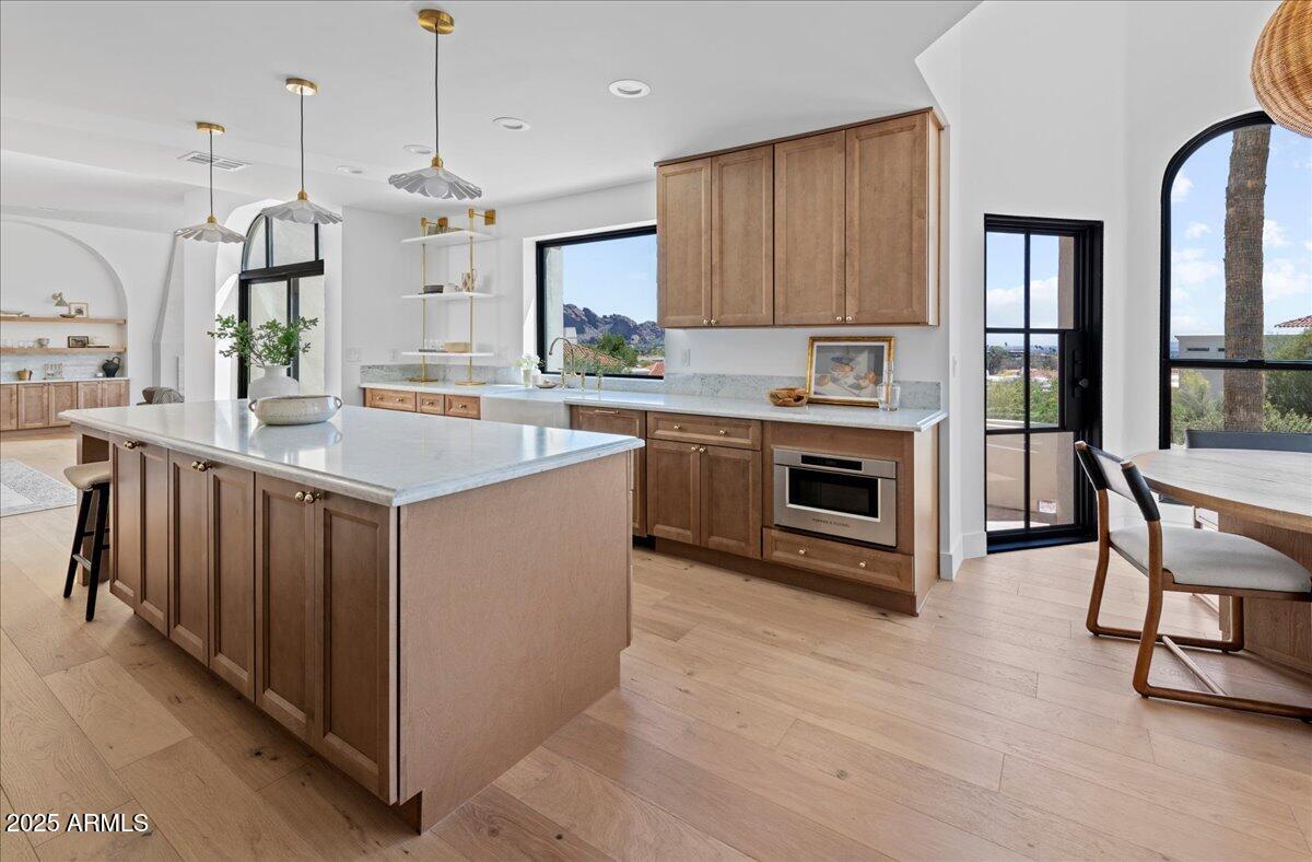 3800 E LINCOLN Drive 54