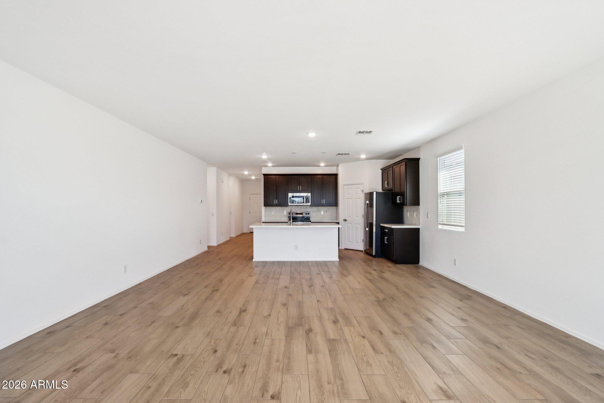 24231 W BOWKER Street