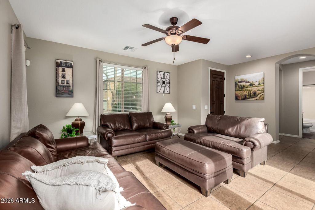 Photo of 3836 E Gideon Way, Gilbert, AZ 85296 (MLS # 6965605)