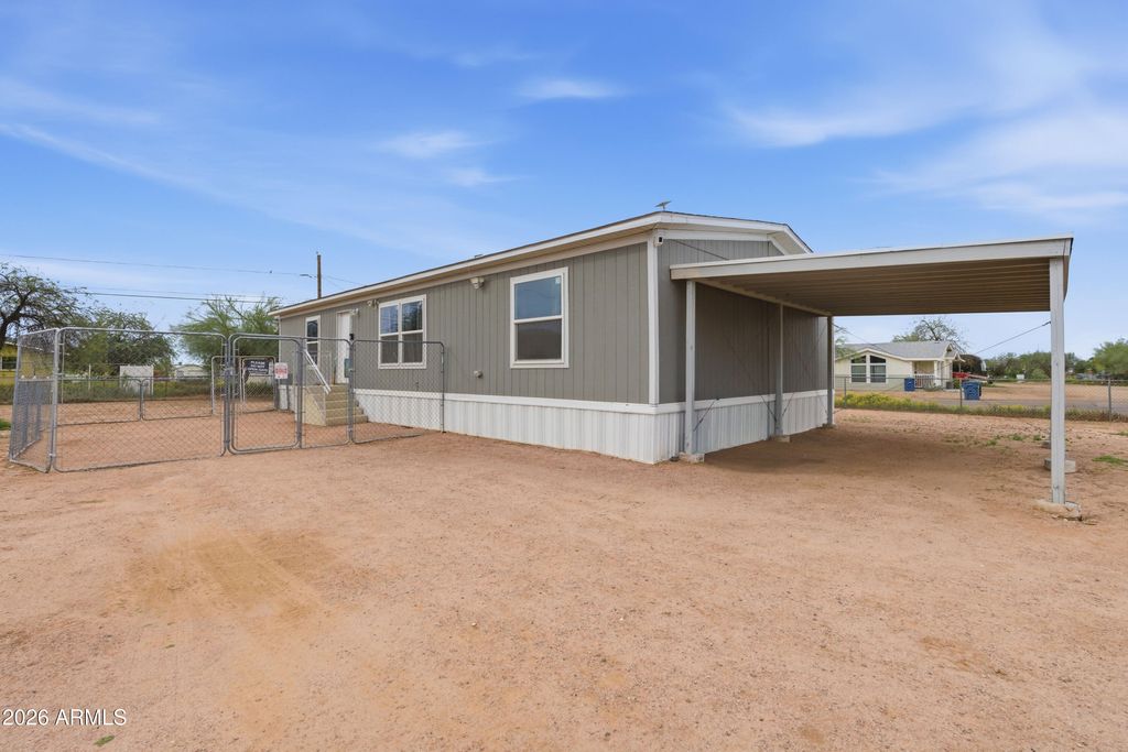 Photo of 2975 W Manzanita Street, Apache Junction, AZ 85120 (MLS # 6987850)