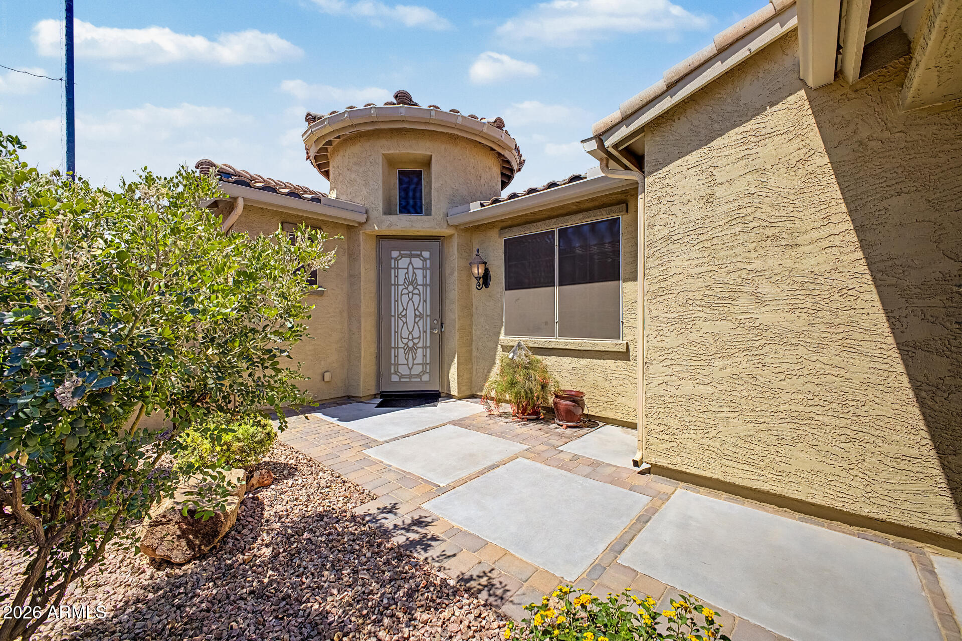14841 W LUNA Drive S