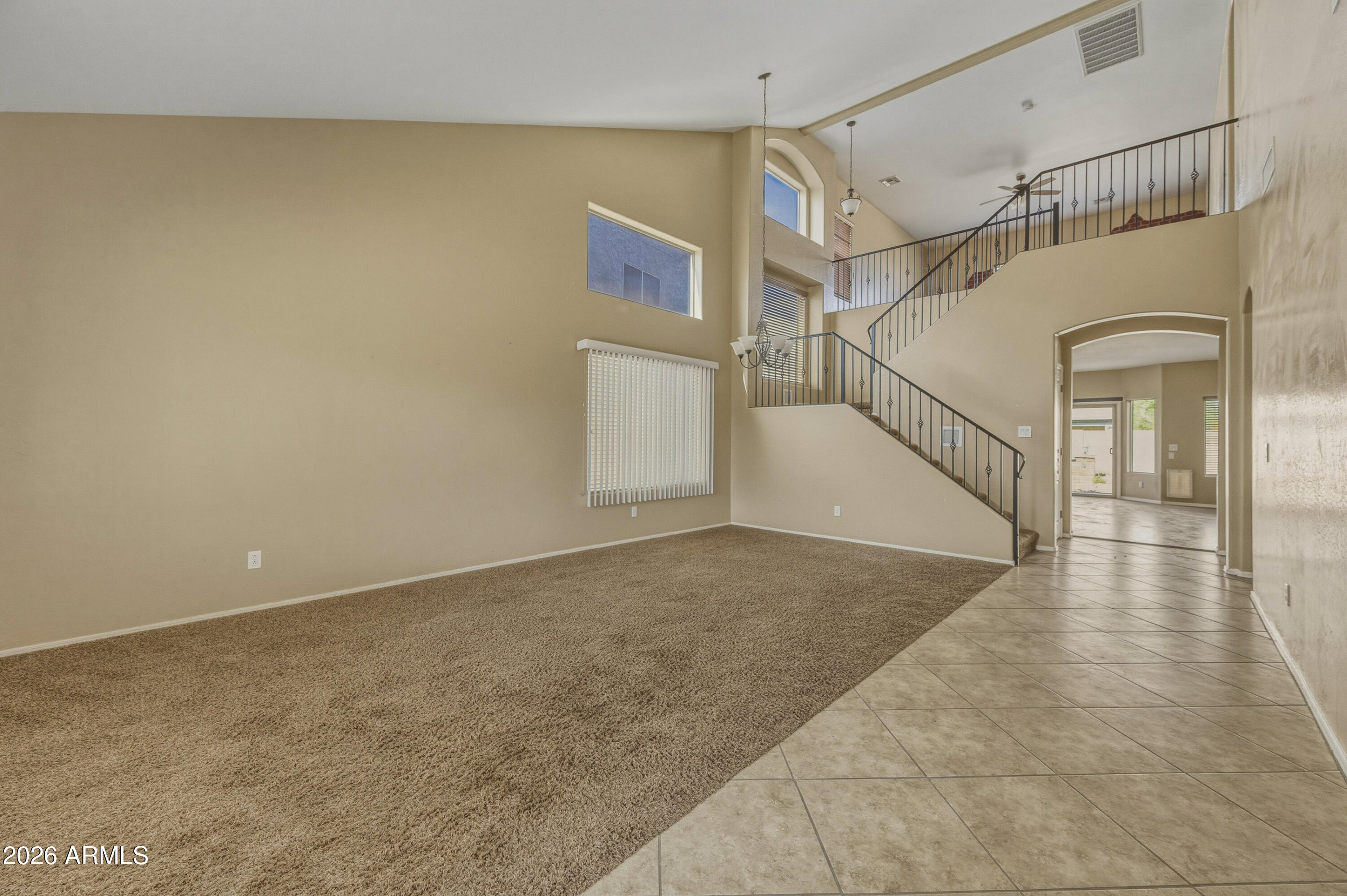 44534 W VINEYARD Street