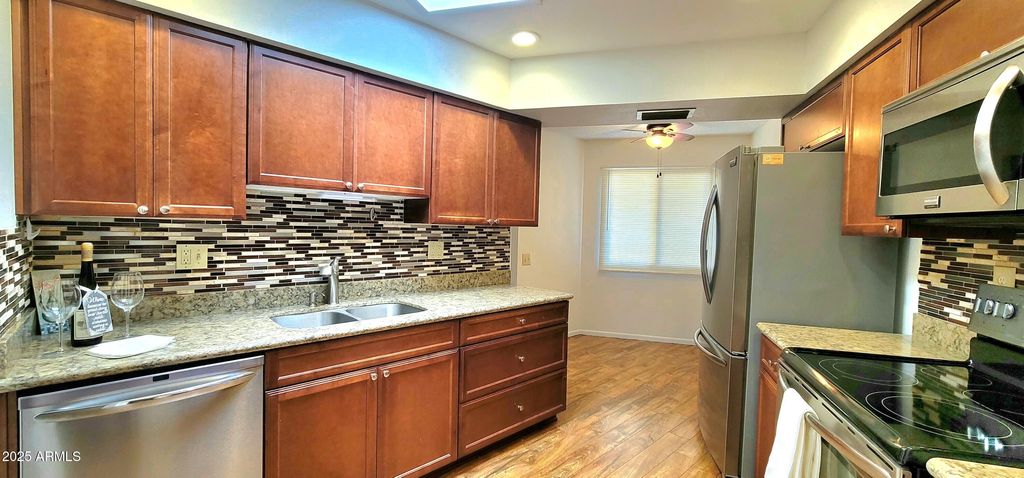 Photo of 19646 N Camino Del Sol, Sun City West, AZ 85375 (MLS # 6958582)