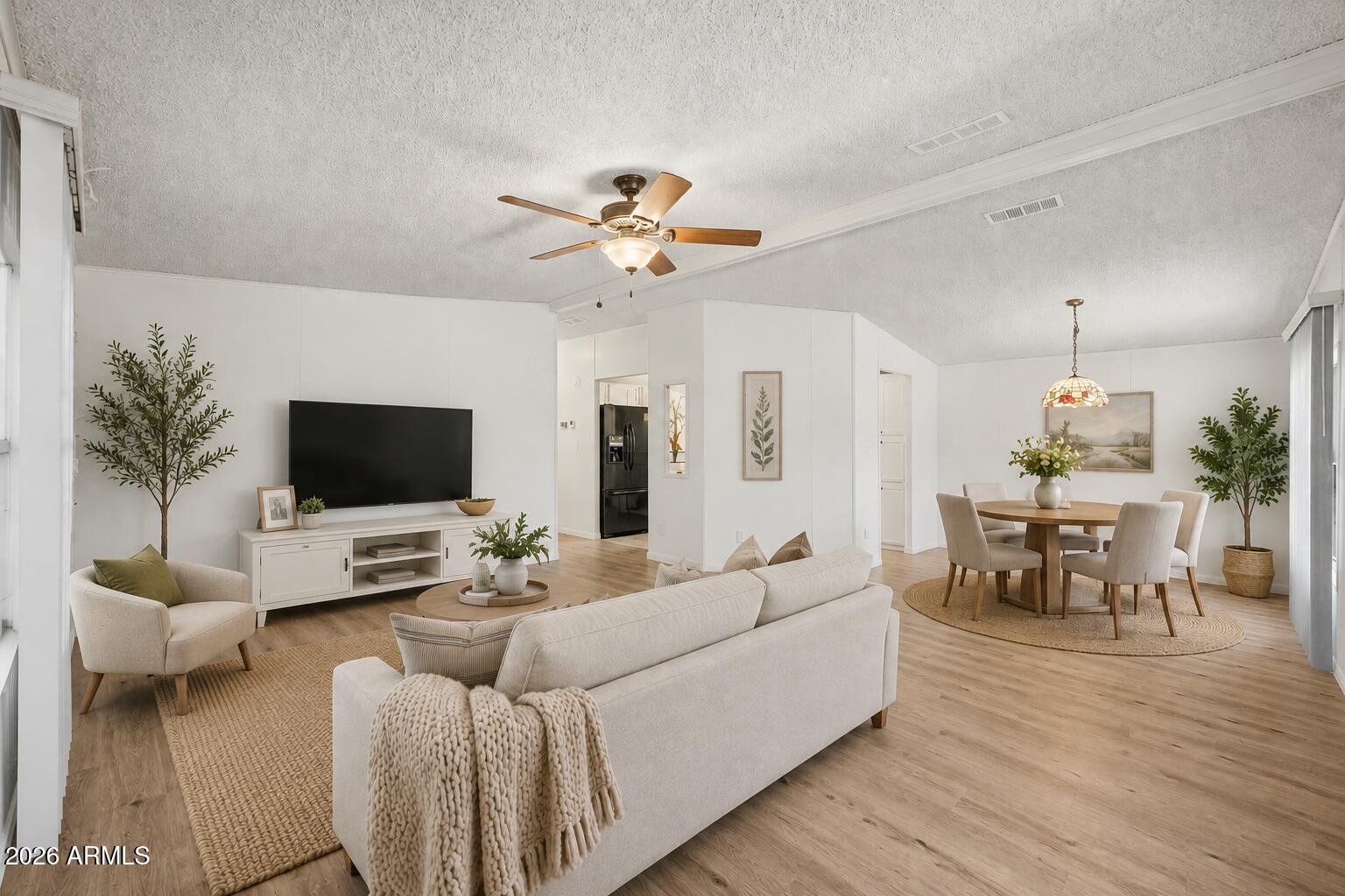 2233 E BEHREND Drive 125