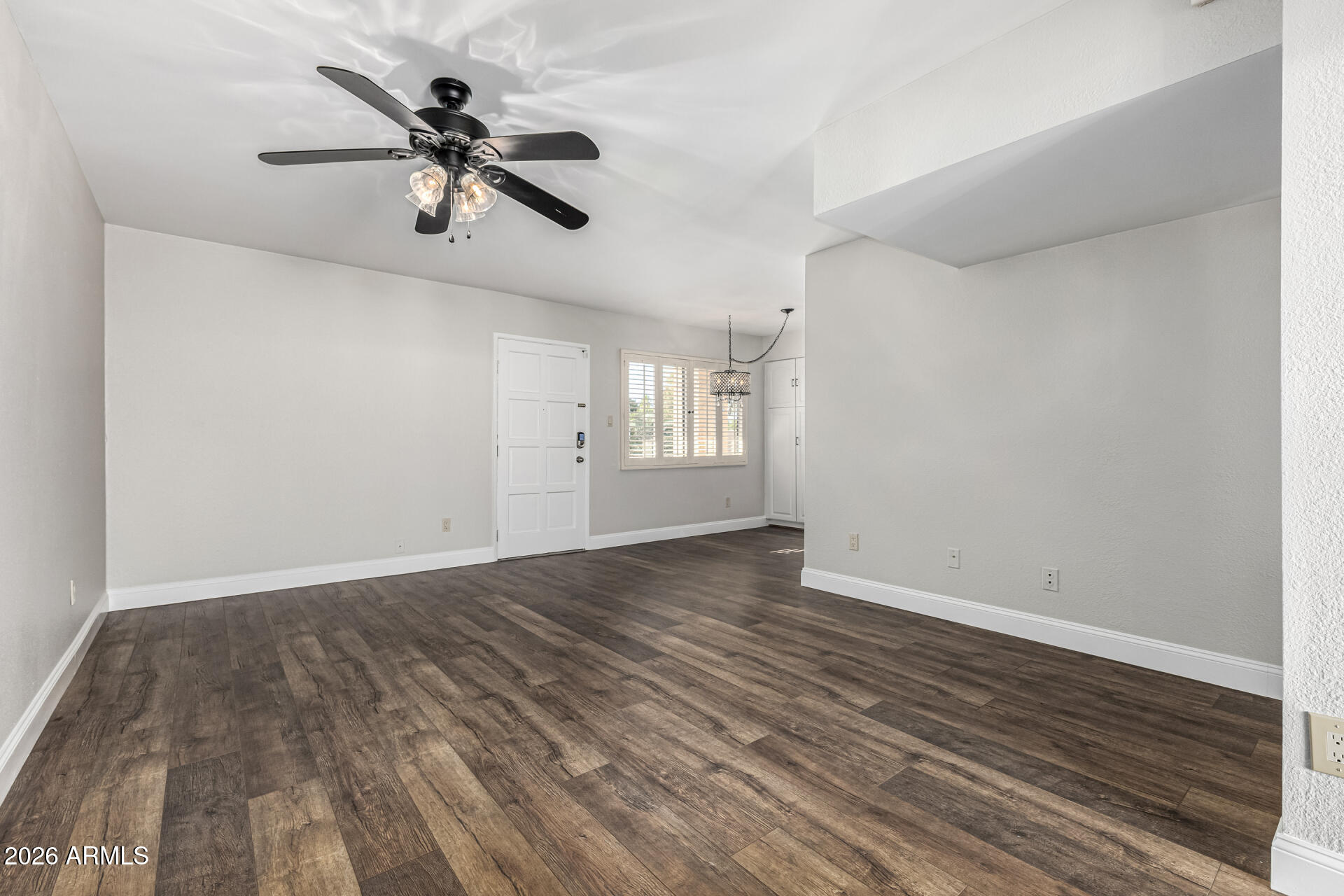 4950 N MILLER Road 337