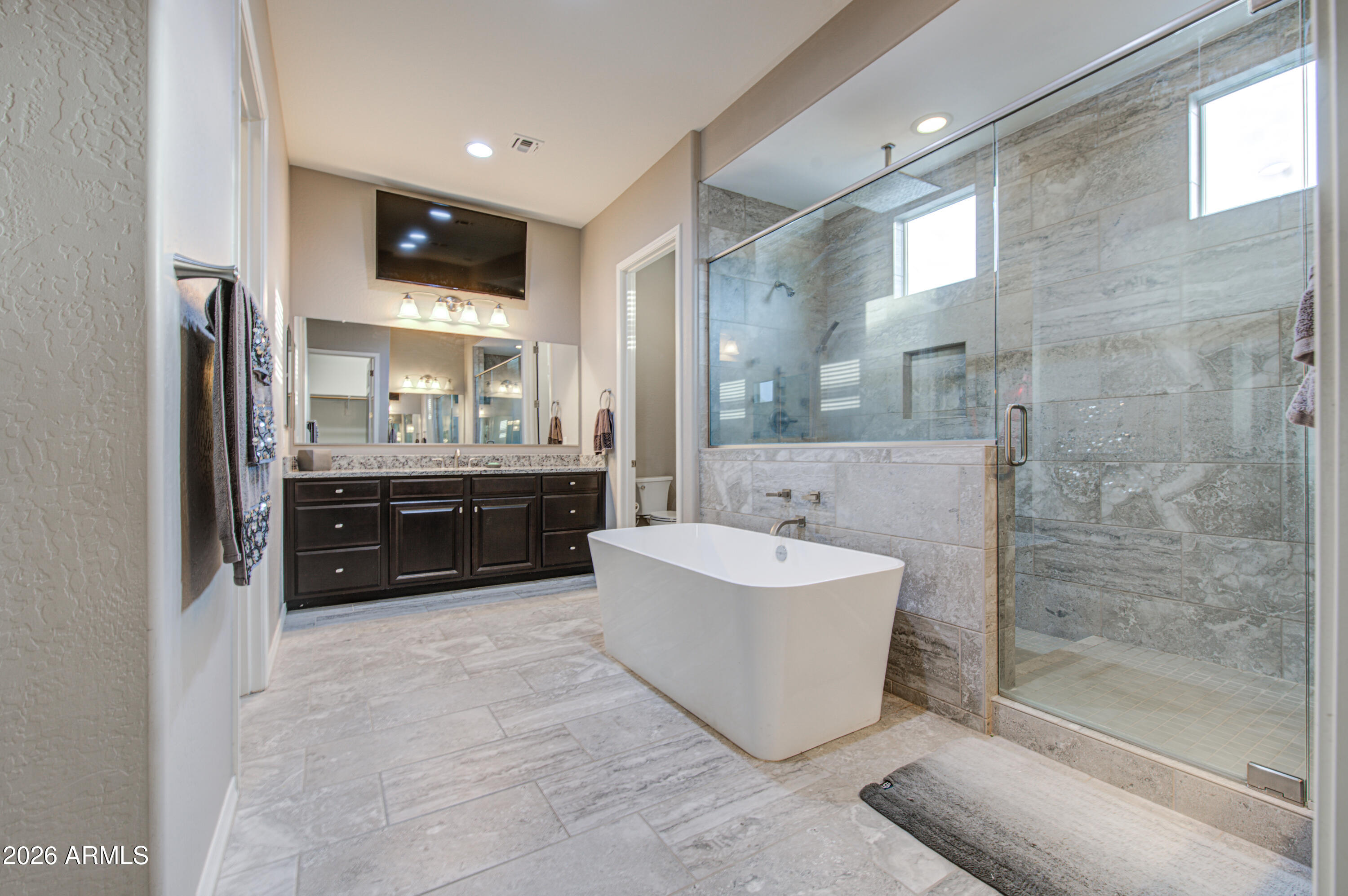 LA JARA FARMS - Residential