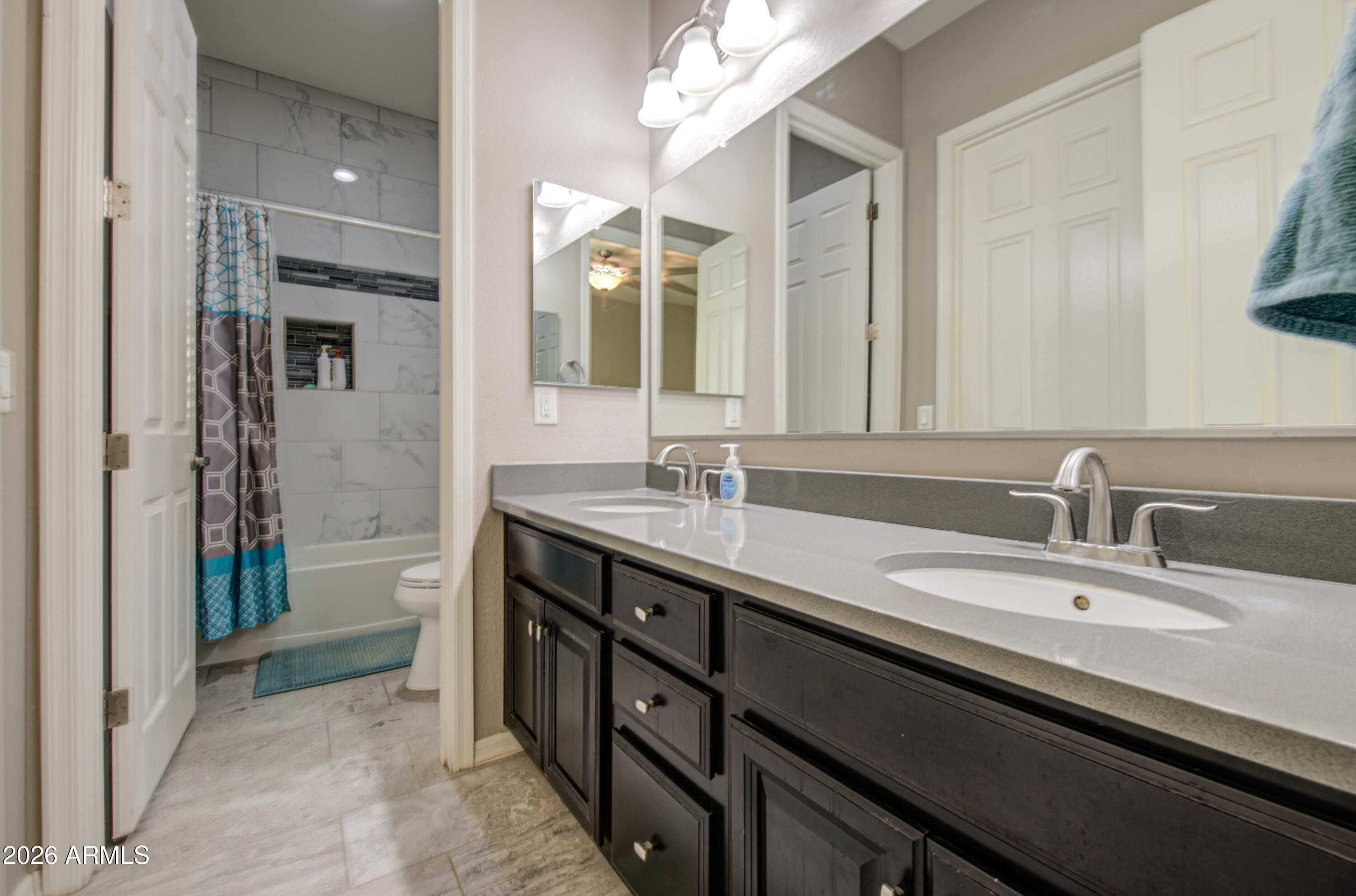LA JARA FARMS - Residential