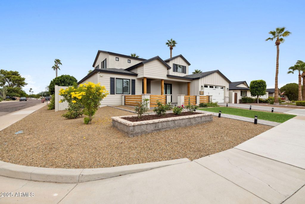 Photo of 8449 E Lincoln Drive, Scottsdale, AZ 85250 (MLS # 6934694)