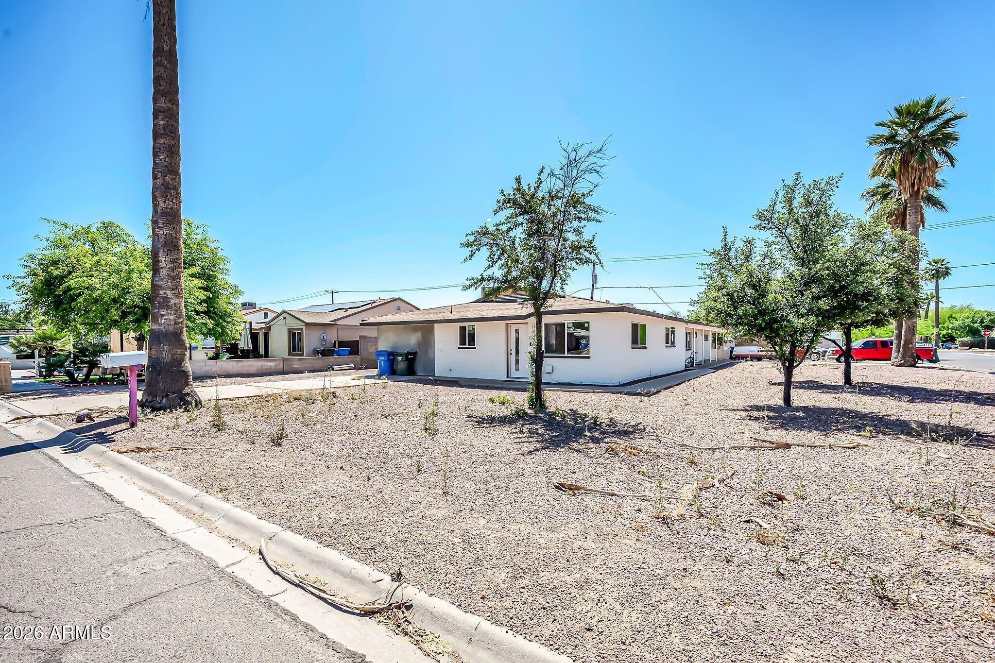 2301 E HARVARD Street 4