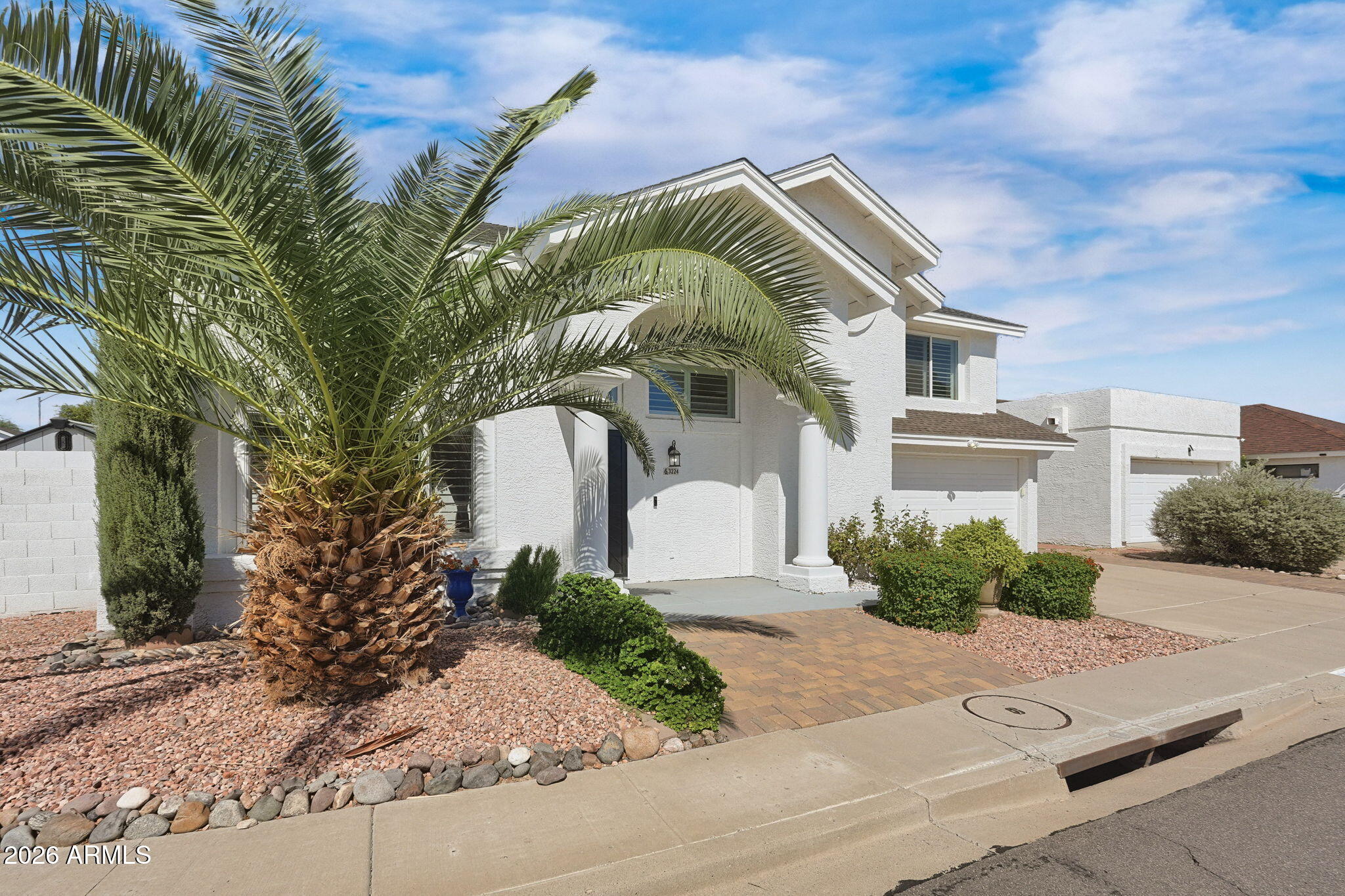 3224 E TARO Lane