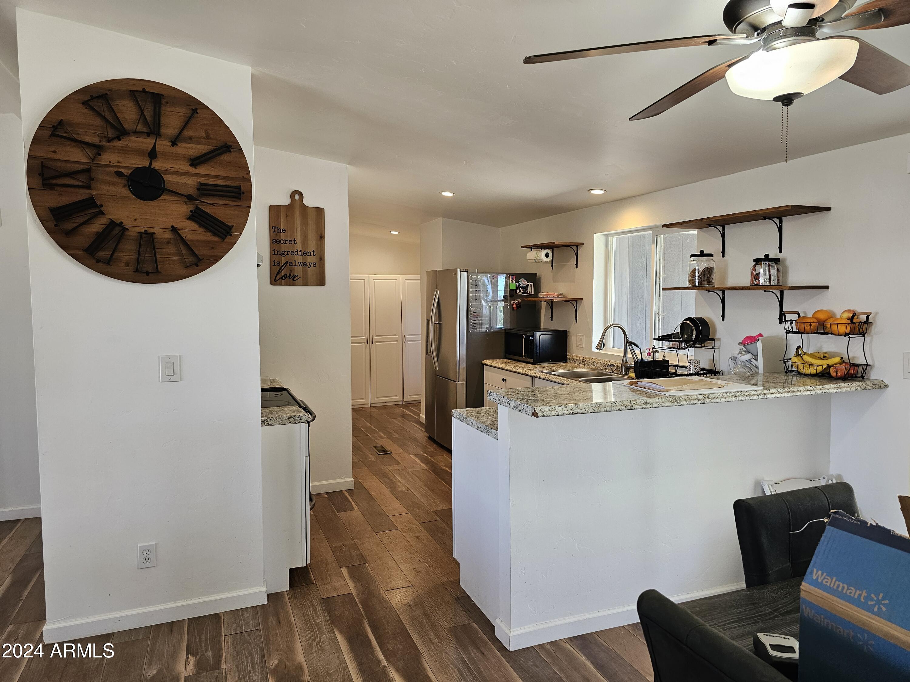 1042 W OCOTILLA Street