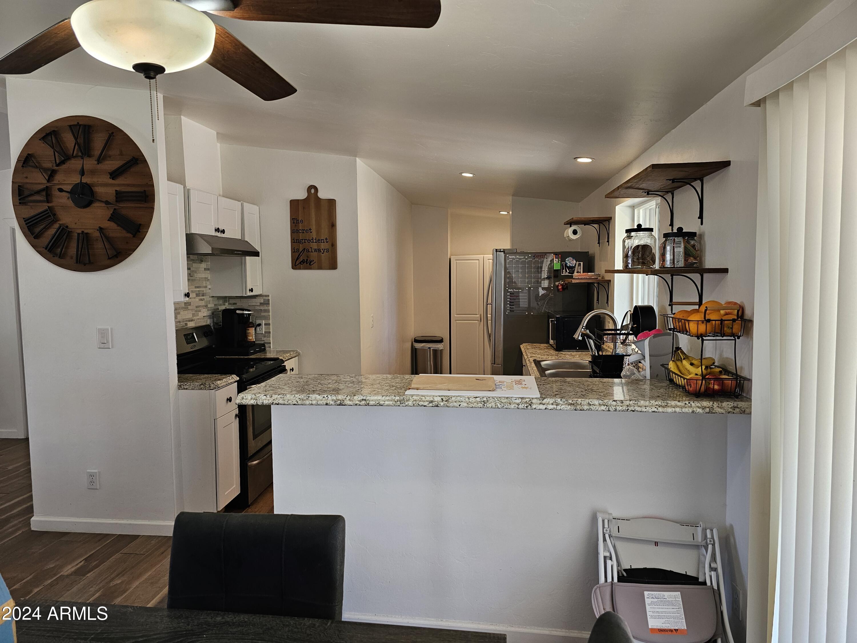 1042 W OCOTILLA Street