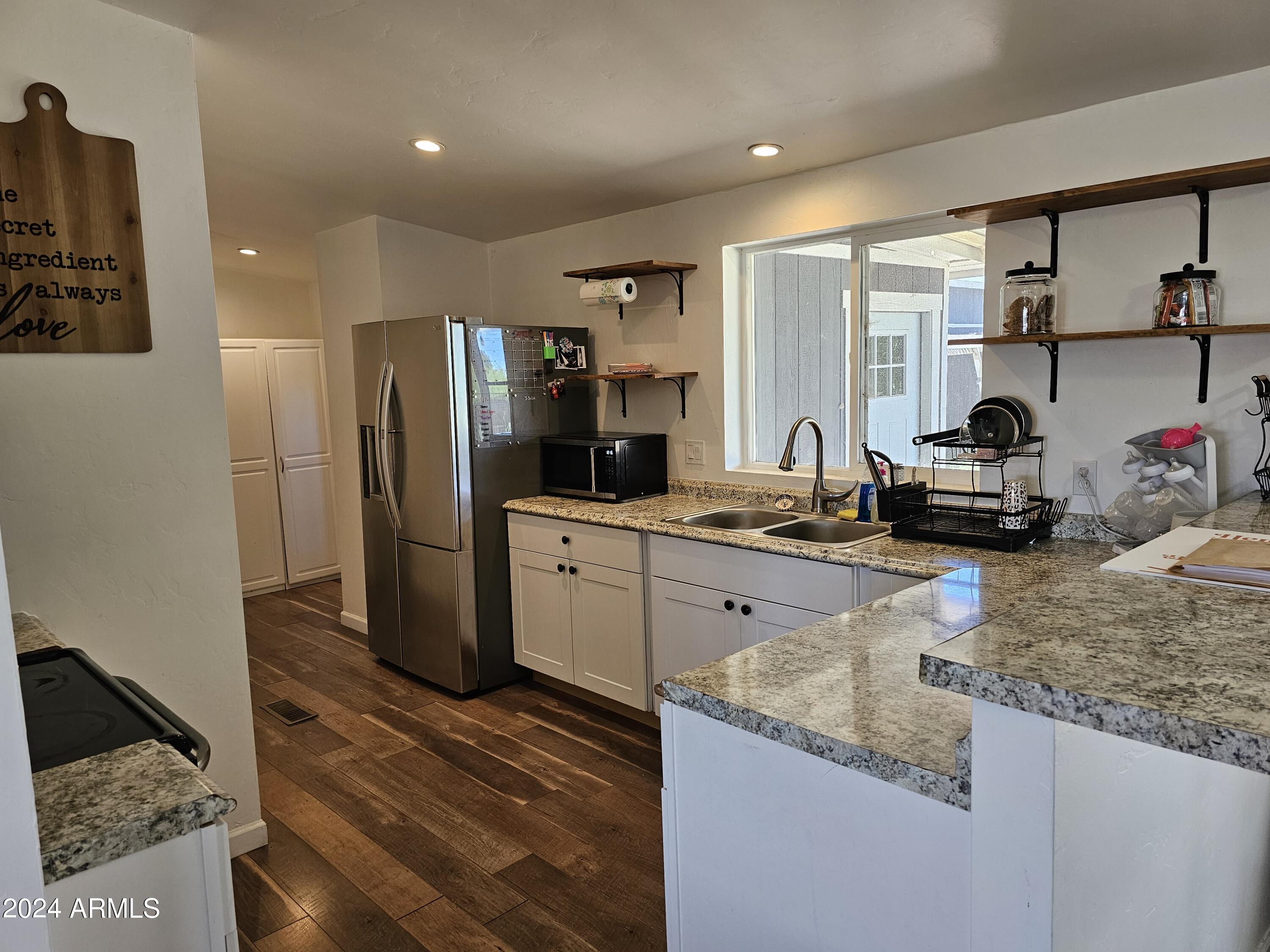 1042 W OCOTILLA Street