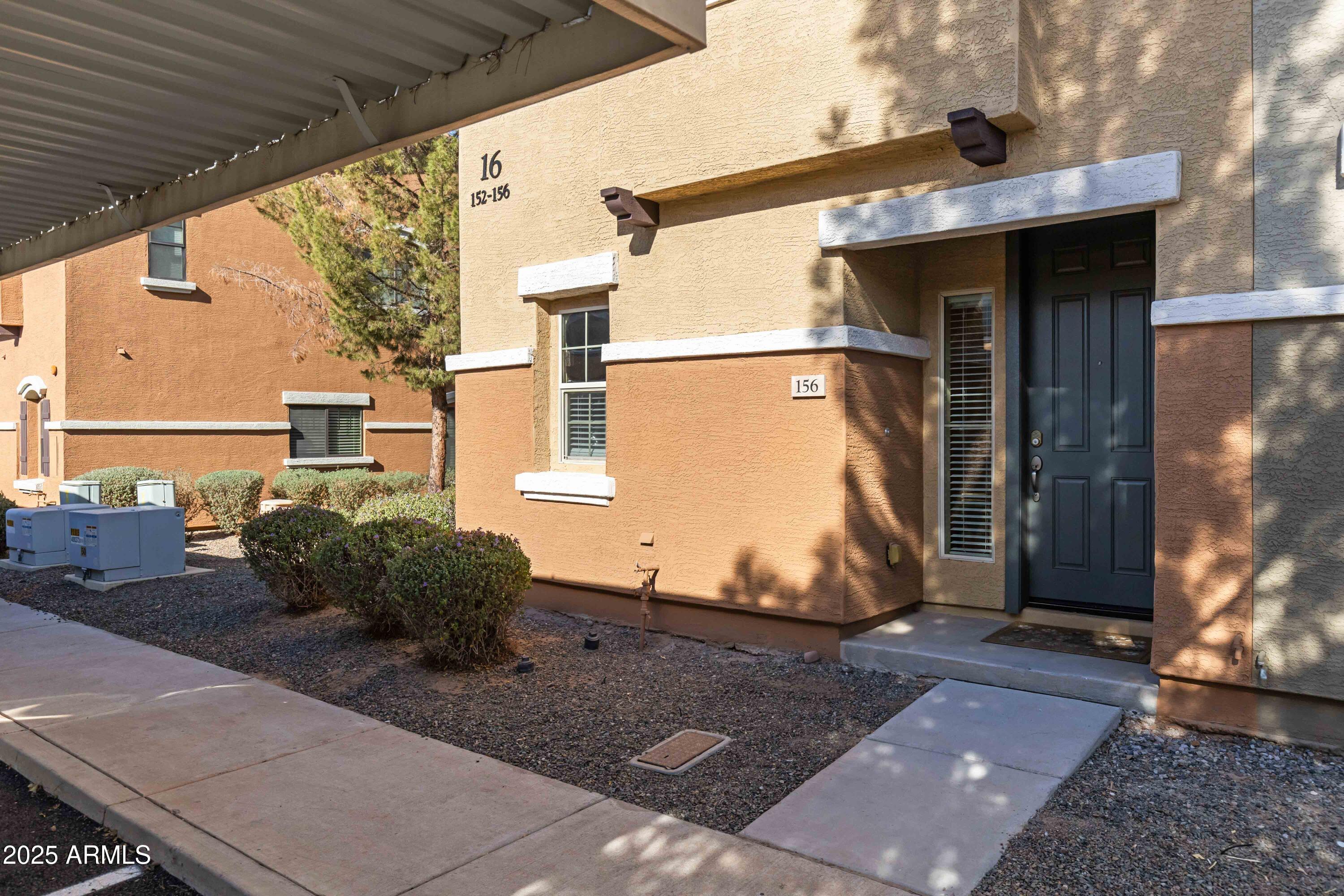 7726 E BASELINE Road 156