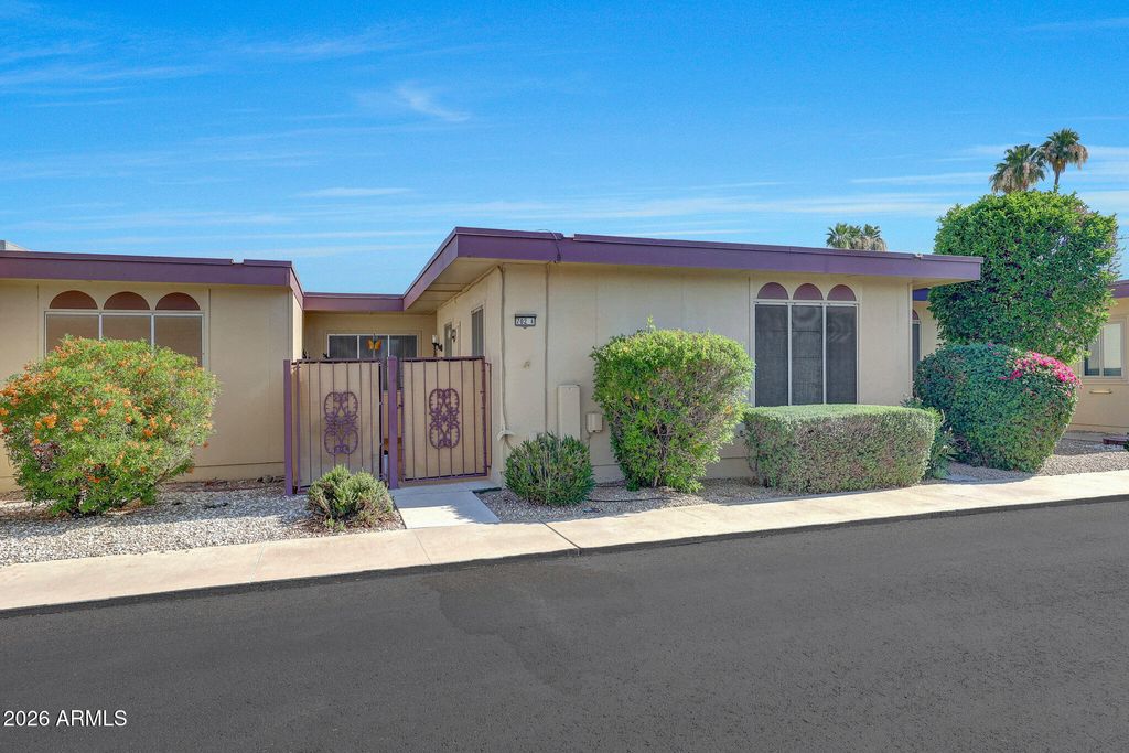 Photo of 13702 N 98th Avenue #E, Sun City, AZ 85351 (MLS # 7013123)