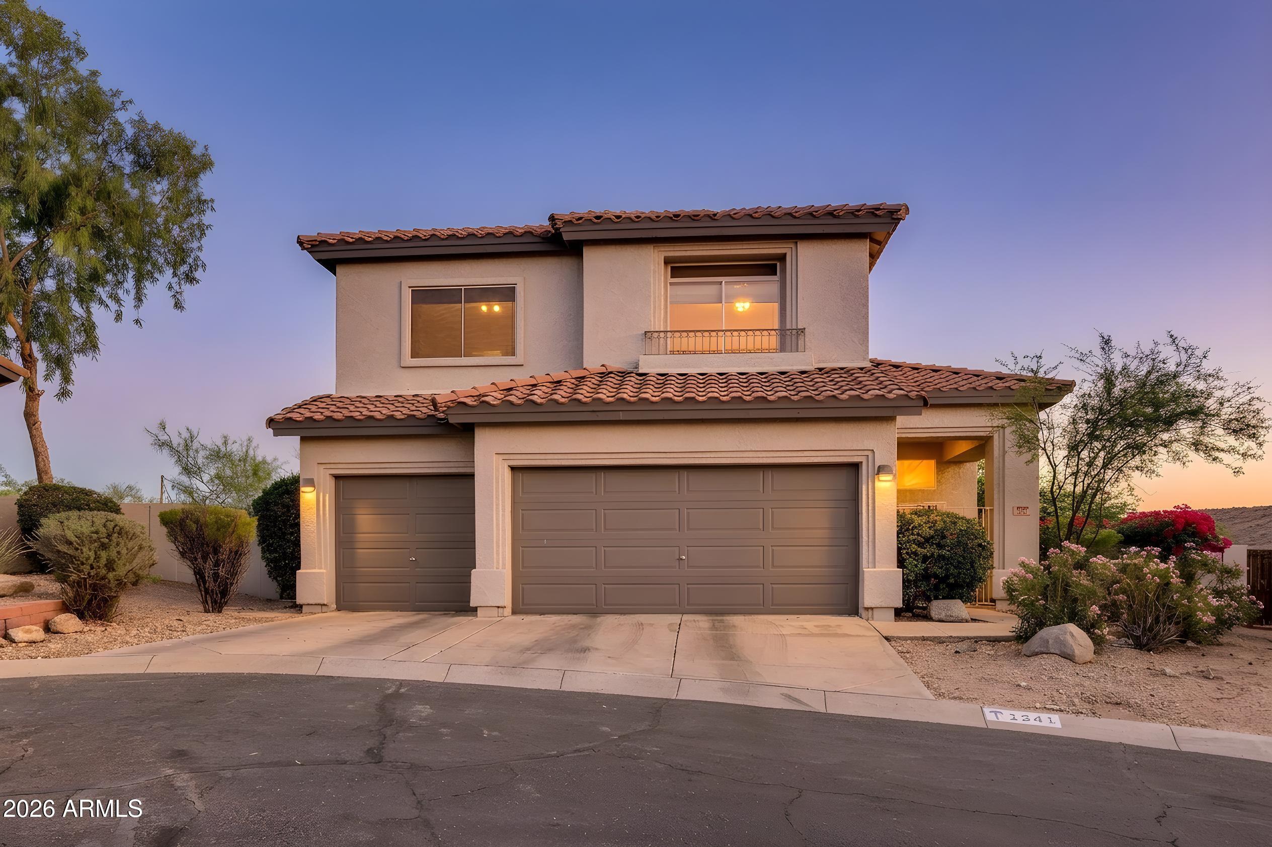 1241 E CAPTAIN DREYFUS Avenue