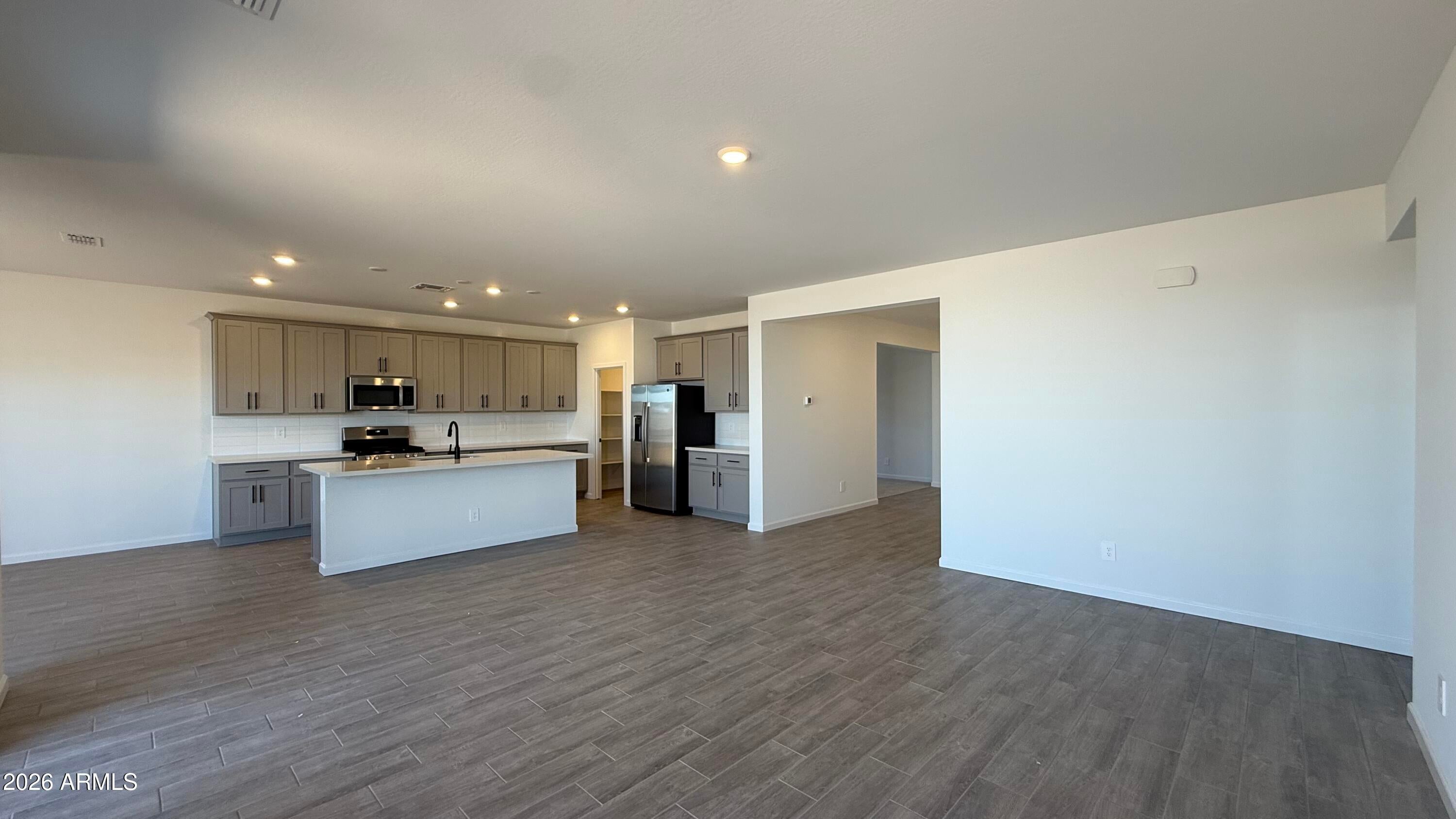 46972 W PECAN WOODS --
