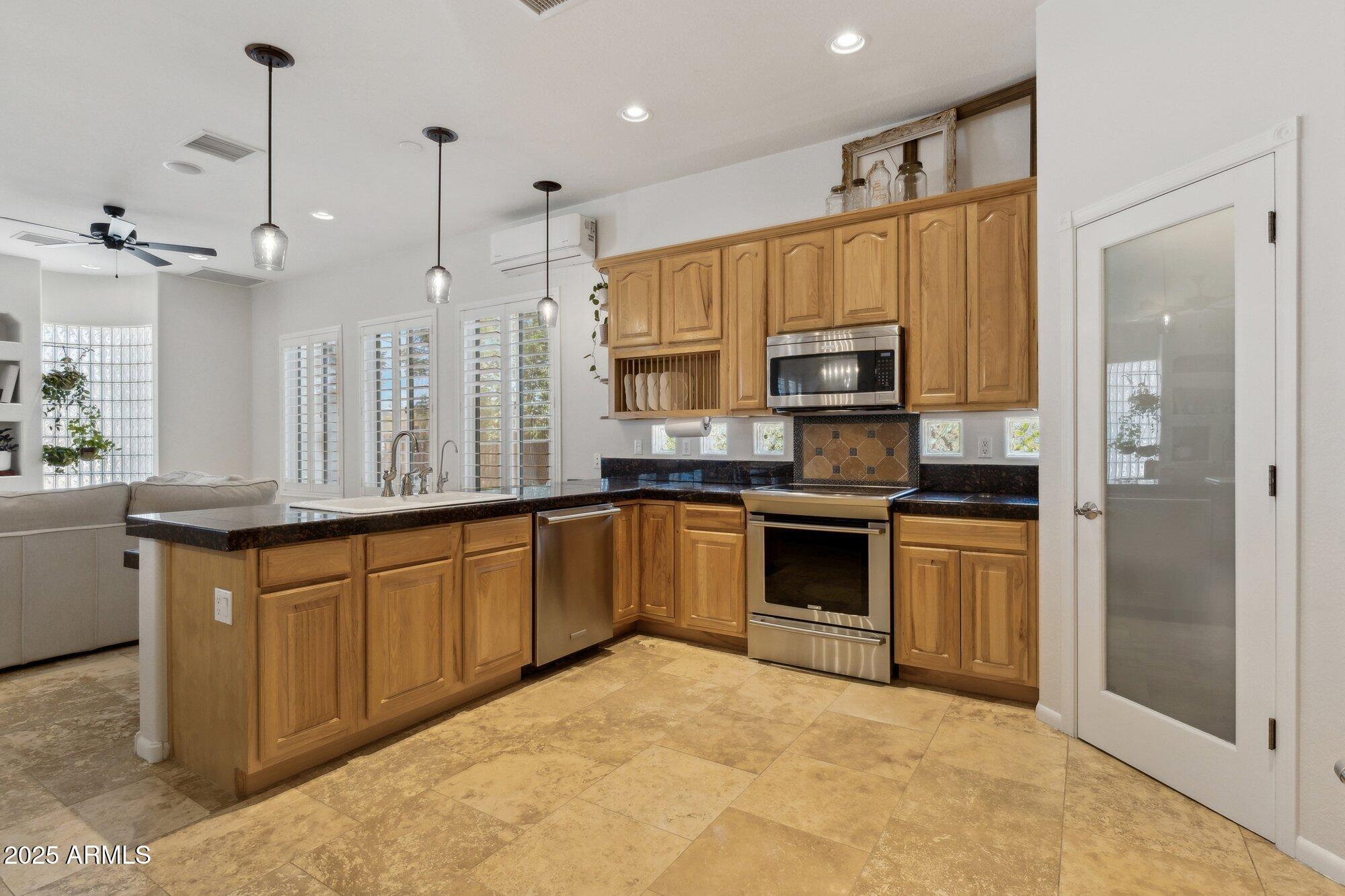 10328 W VILLA LINDA Drive