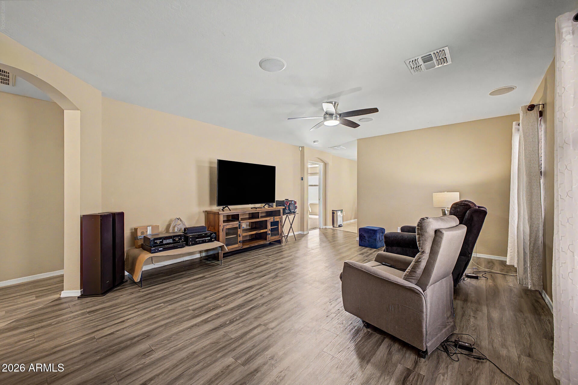 23938 N DESERT Drive